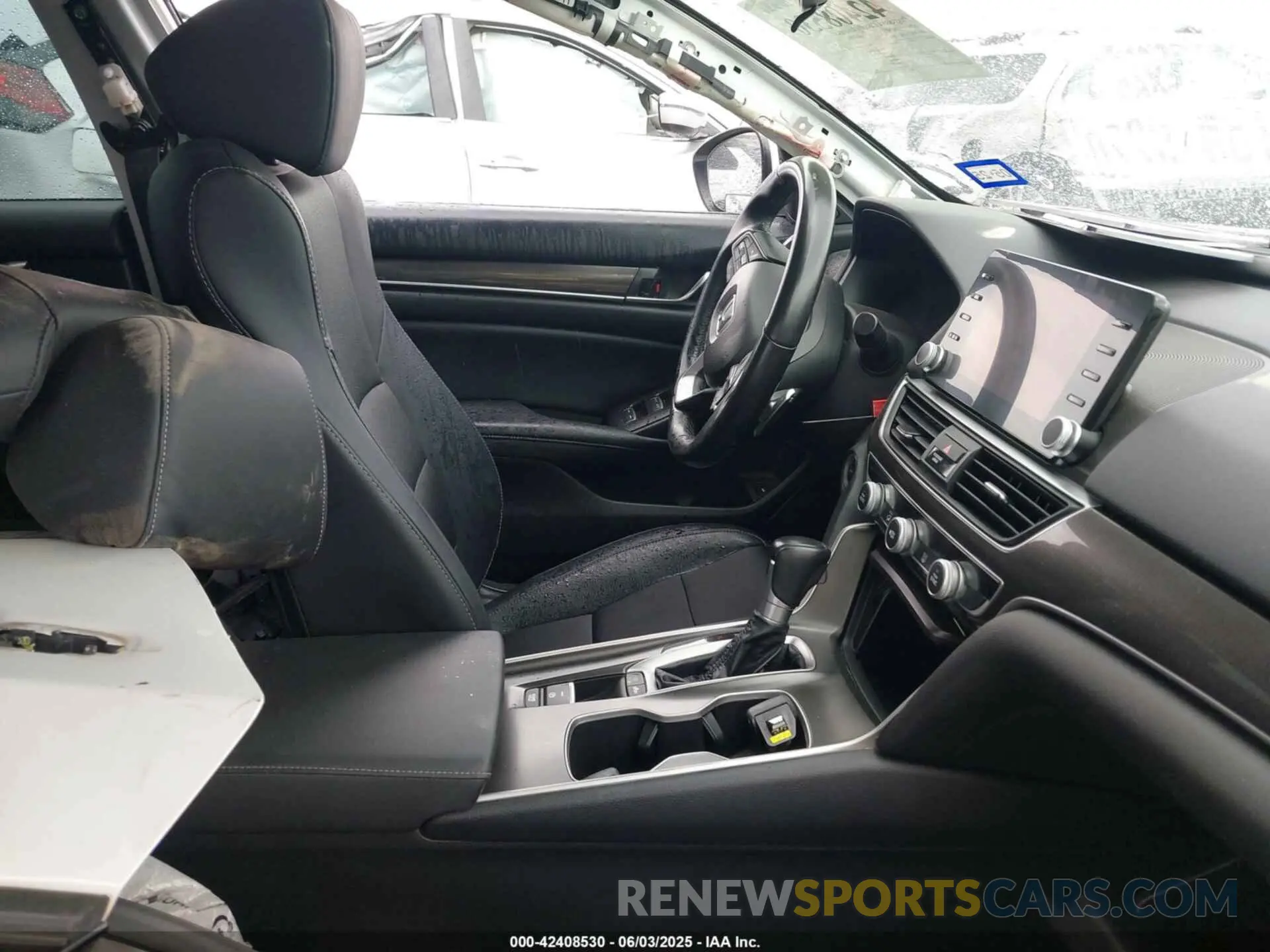 5 Photograph of a damaged car 1HGCV1F32LA134188 HONDA ACCORD 2020