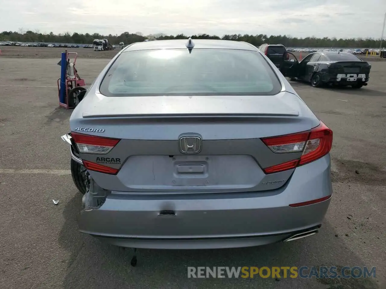 6 Photograph of a damaged car 1HGCV1F32LA144624 HONDA ACCORD 2020