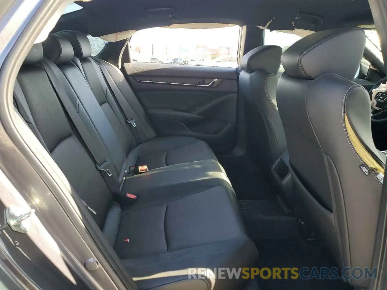 10 Photograph of a damaged car 1HGCV1F33LA072056 HONDA ACCORD 2020