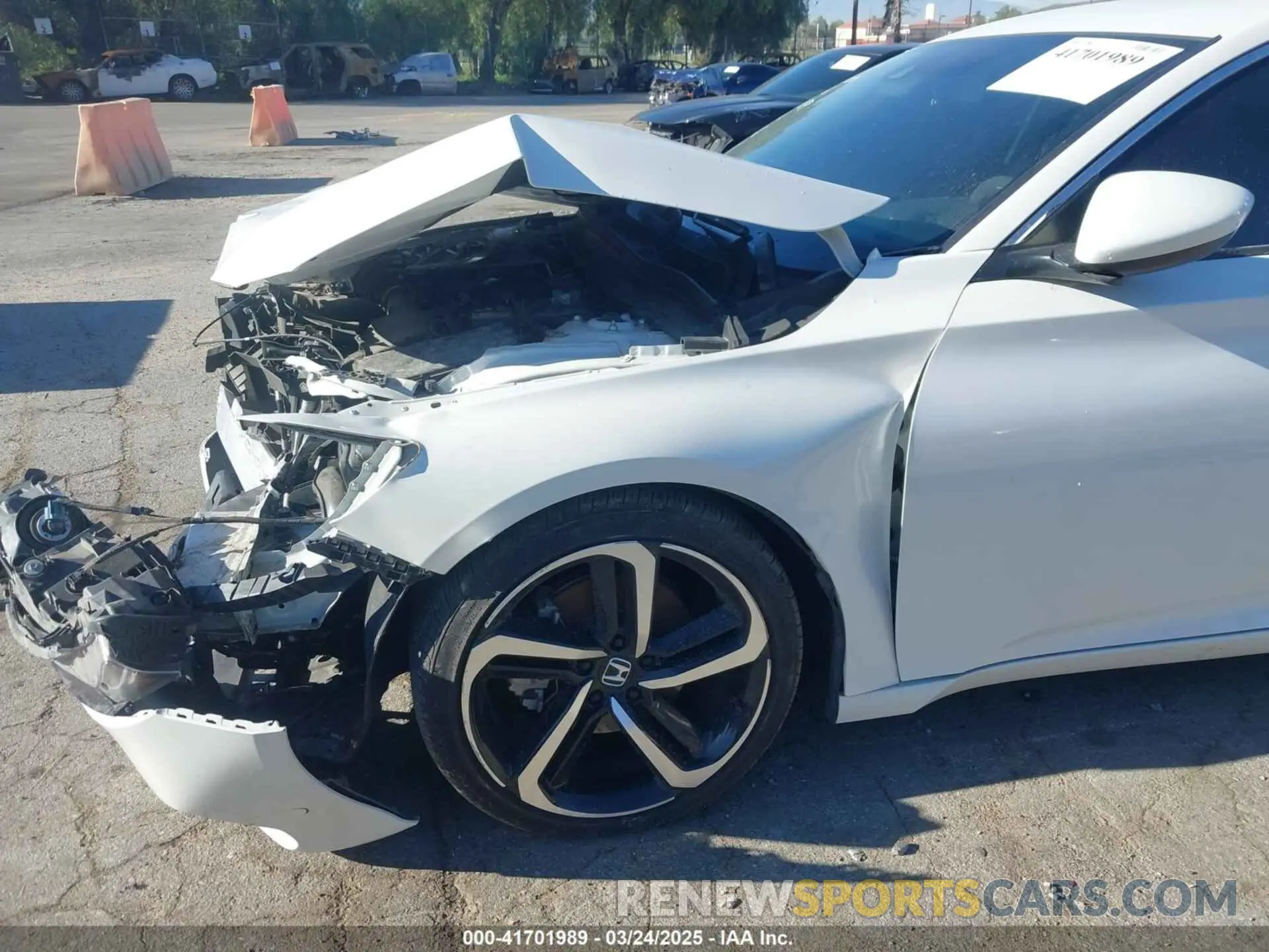 6 Photograph of a damaged car 1HGCV1F33LA074079 HONDA ACCORD 2020