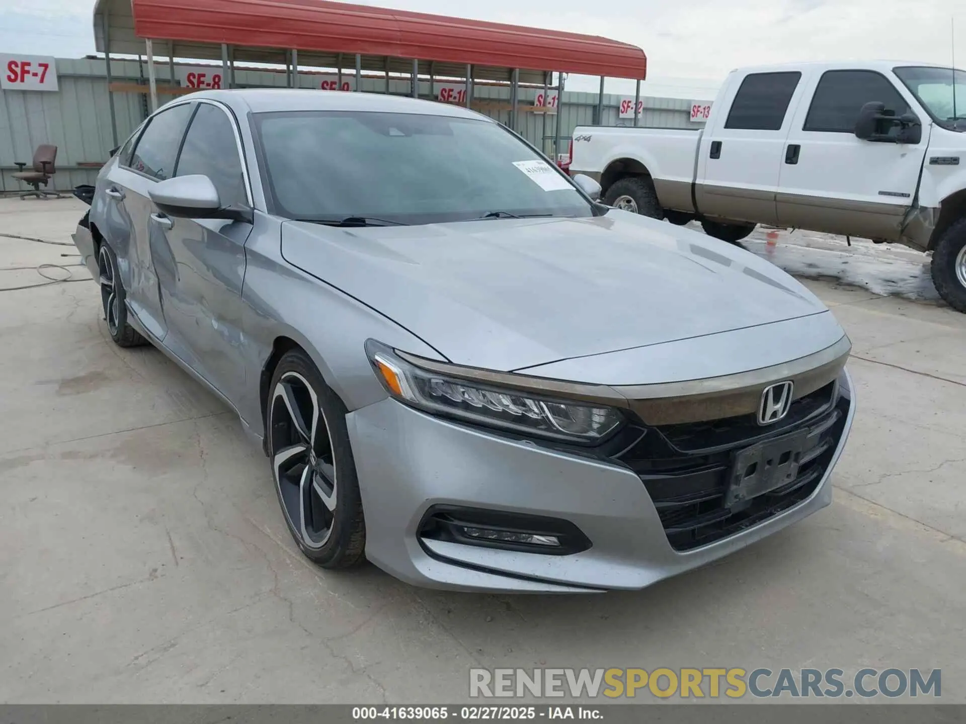 1 Photograph of a damaged car 1HGCV1F33LA101670 HONDA ACCORD 2020
