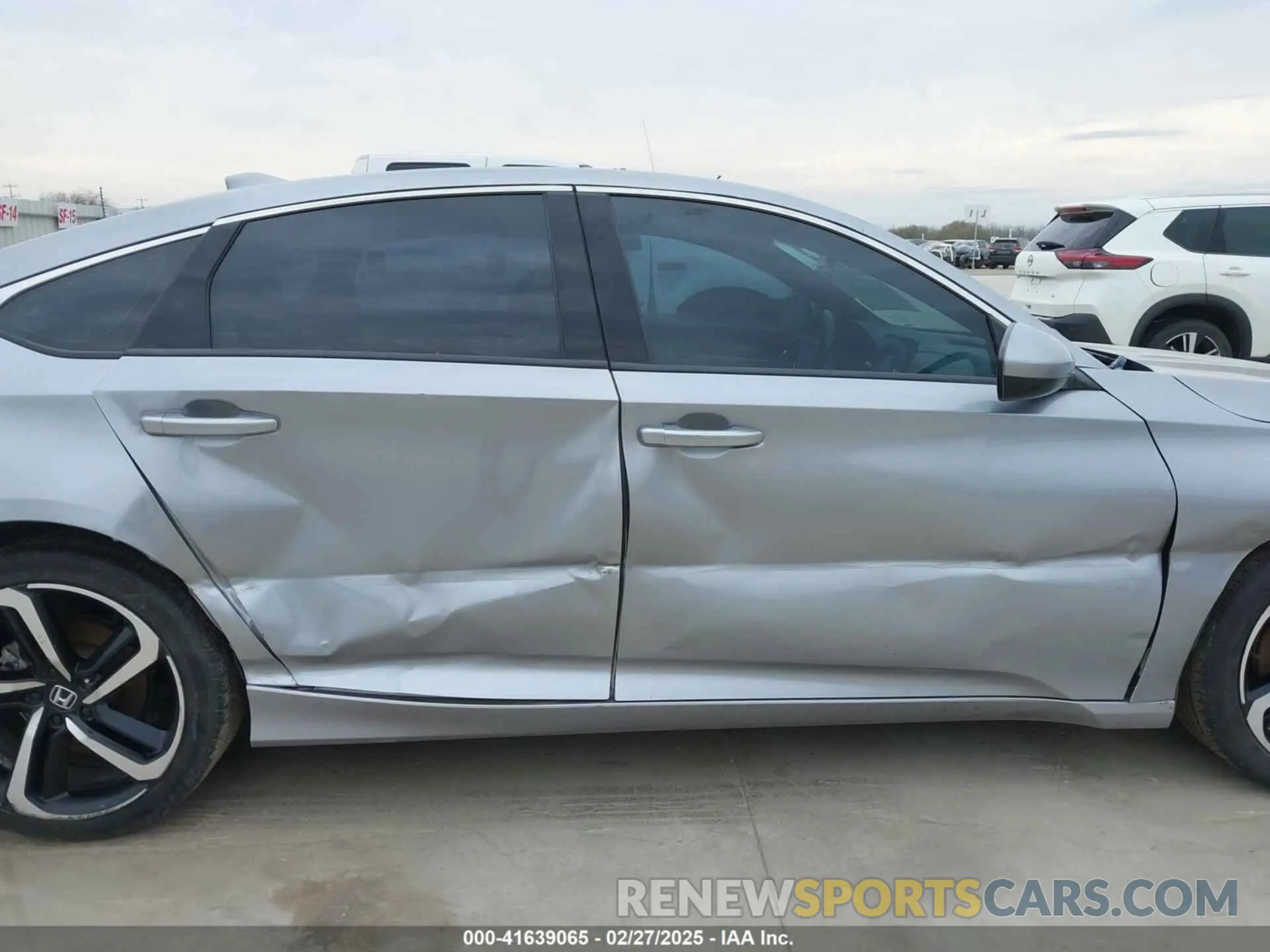 12 Photograph of a damaged car 1HGCV1F33LA101670 HONDA ACCORD 2020