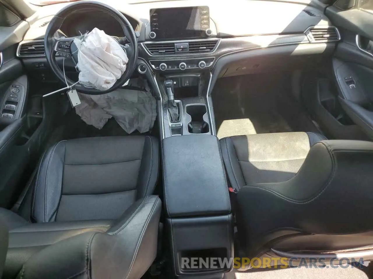 8 Photograph of a damaged car 1HGCV1F33LA112474 HONDA ACCORD 2020