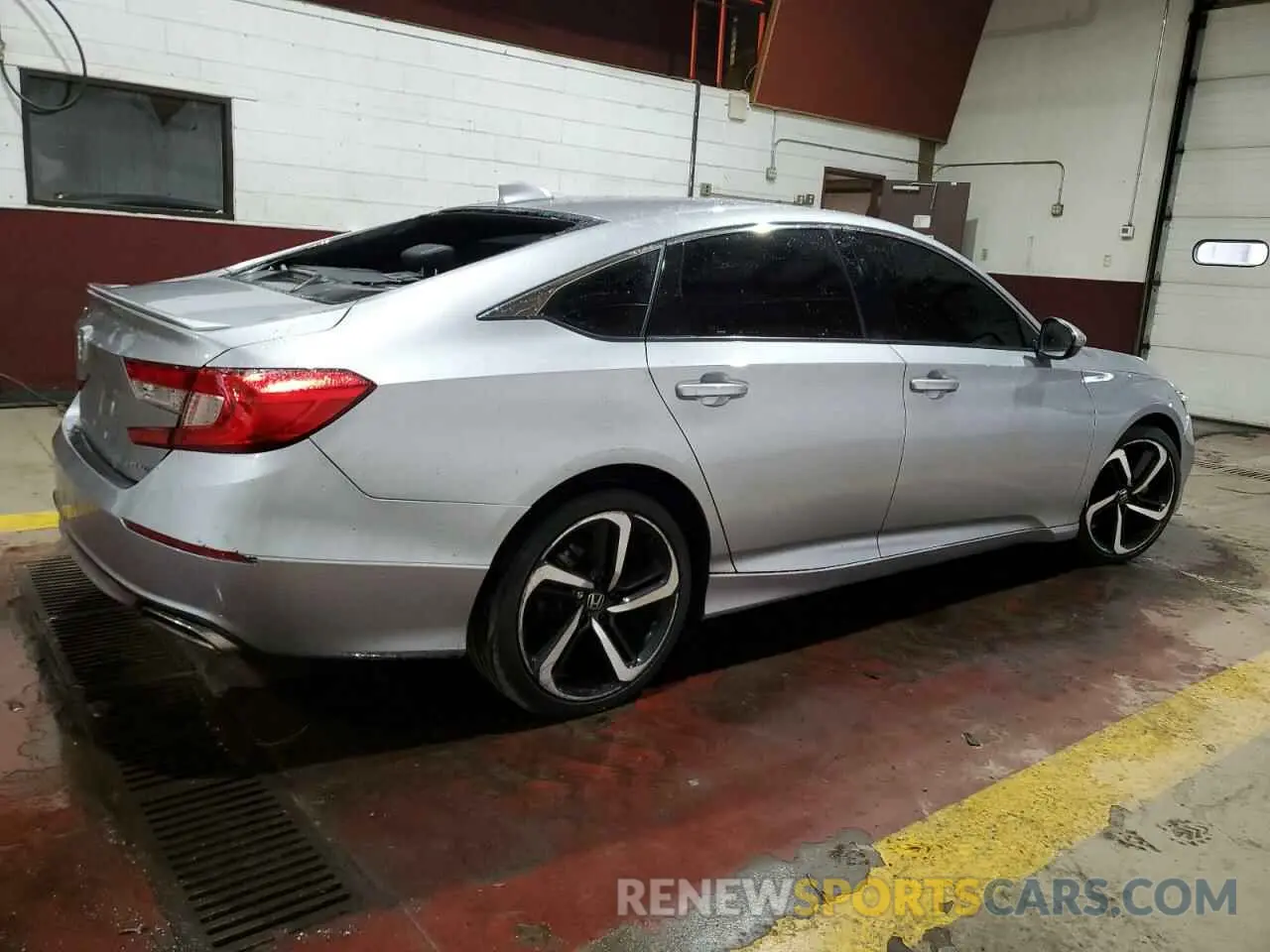 3 Photograph of a damaged car 1HGCV1F33LA125080 HONDA ACCORD 2020