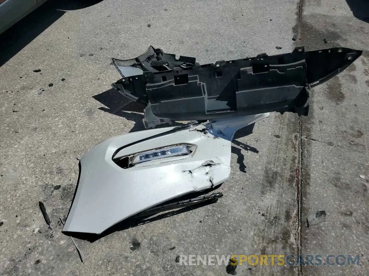 12 Photograph of a damaged car 1HGCV1F33LA136712 HONDA ACCORD 2020