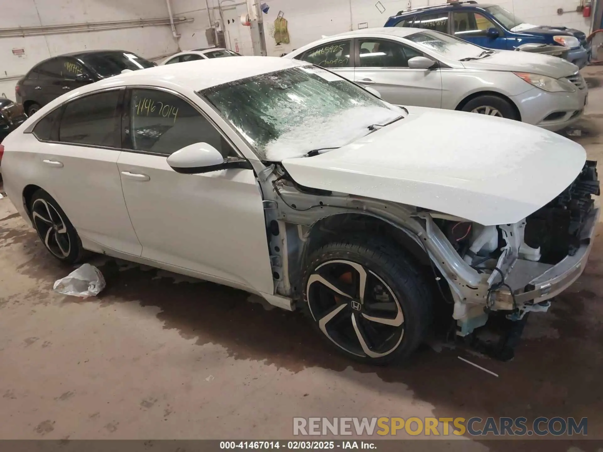 1 Photograph of a damaged car 1HGCV1F33LA139111 HONDA ACCORD 2020
