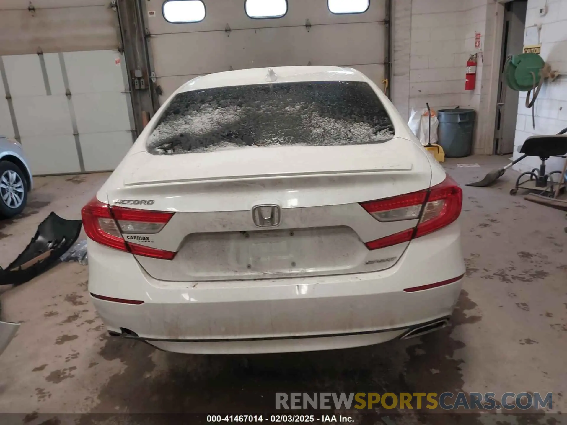 15 Photograph of a damaged car 1HGCV1F33LA139111 HONDA ACCORD 2020