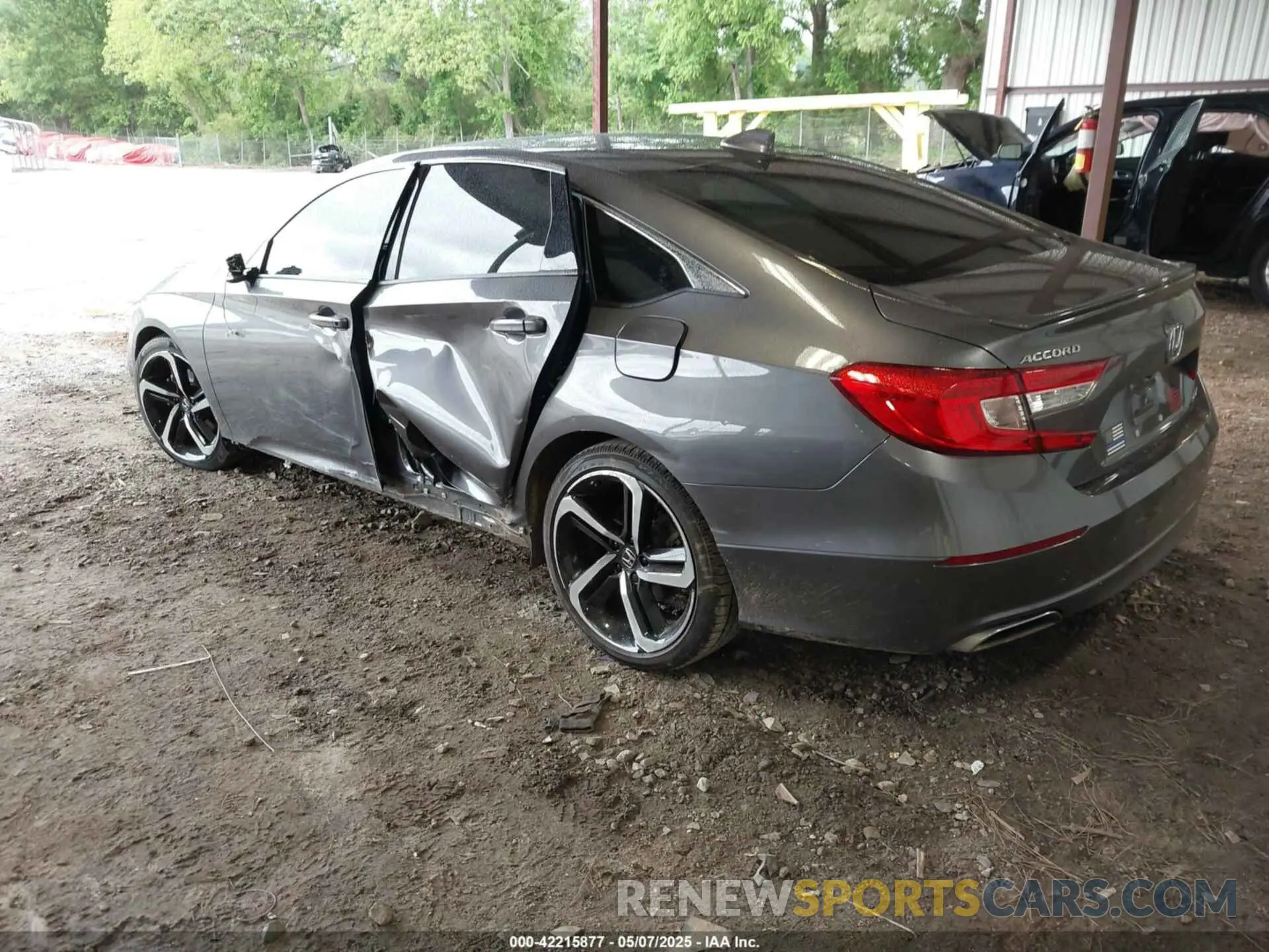 3 Photograph of a damaged car 1HGCV1F33LA152831 HONDA ACCORD 2020