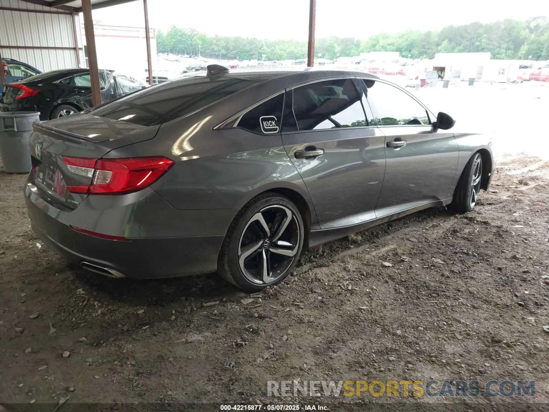 4 Photograph of a damaged car 1HGCV1F33LA152831 HONDA ACCORD 2020