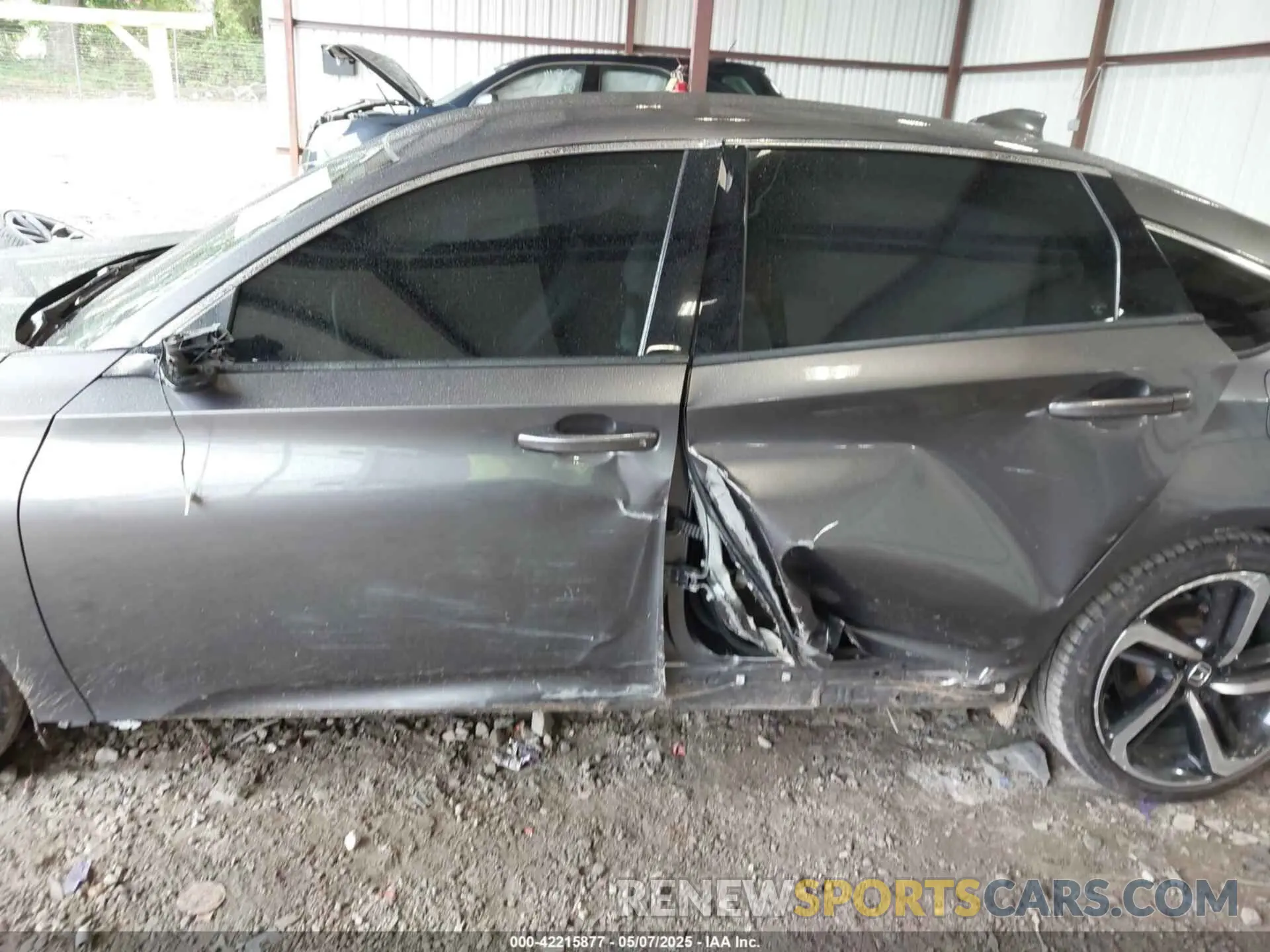 6 Photograph of a damaged car 1HGCV1F33LA152831 HONDA ACCORD 2020