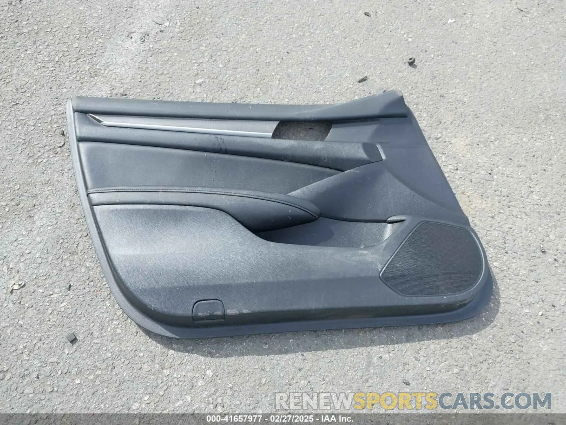 12 Photograph of a damaged car 1HGCV1F34LA075211 HONDA ACCORD 2020
