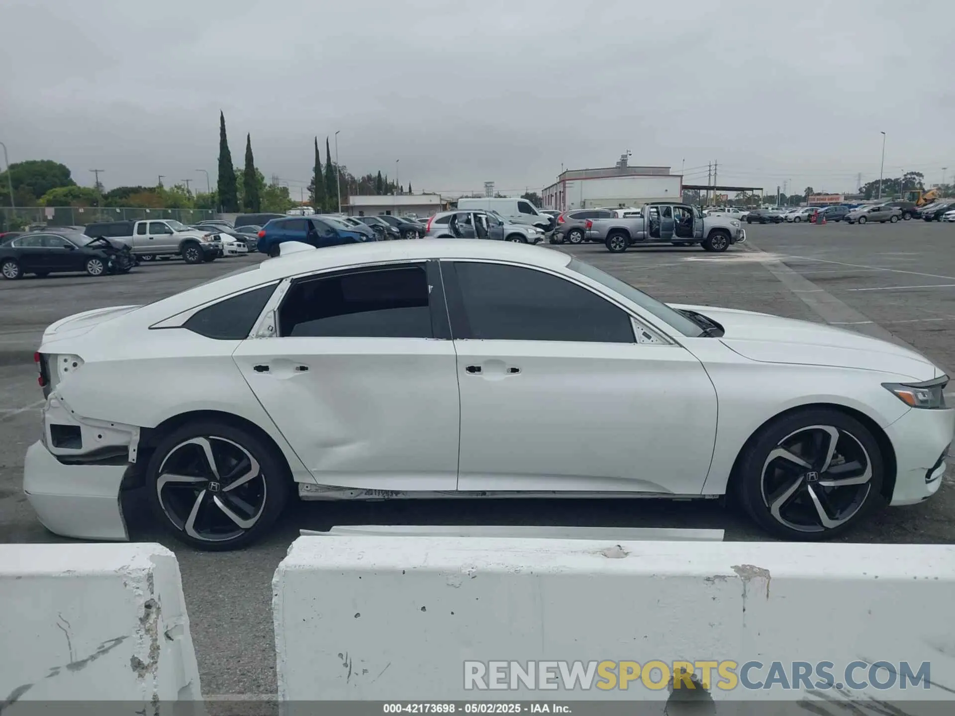 14 Photograph of a damaged car 1HGCV1F34LA090257 HONDA ACCORD 2020