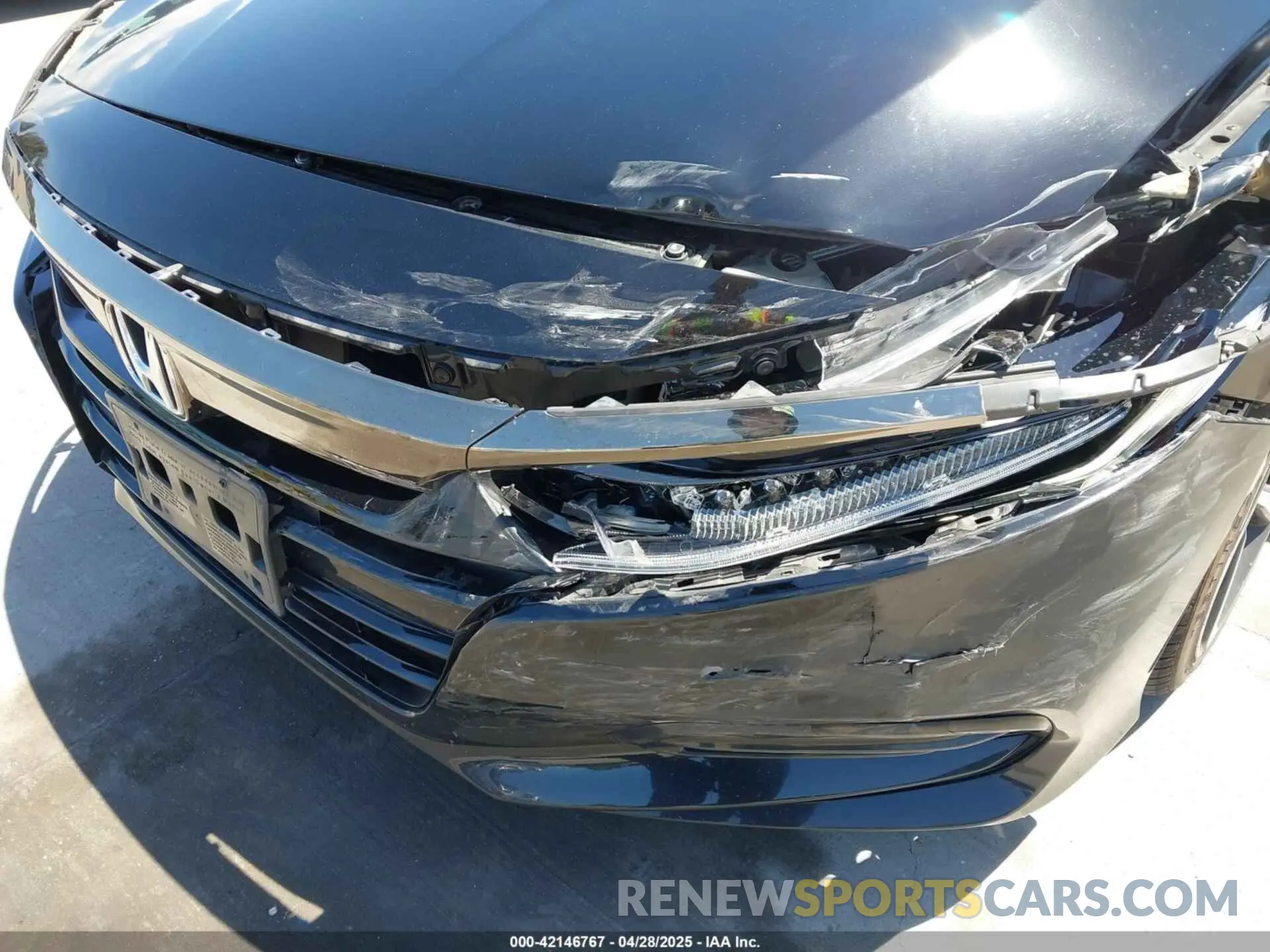 6 Photograph of a damaged car 1HGCV1F34LA129915 HONDA ACCORD 2020