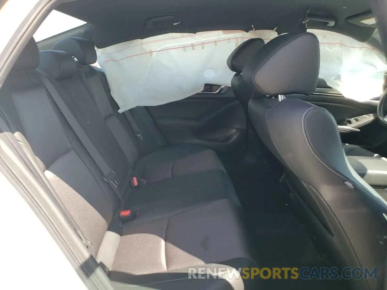 10 Photograph of a damaged car 1HGCV1F35LA061527 HONDA ACCORD 2020
