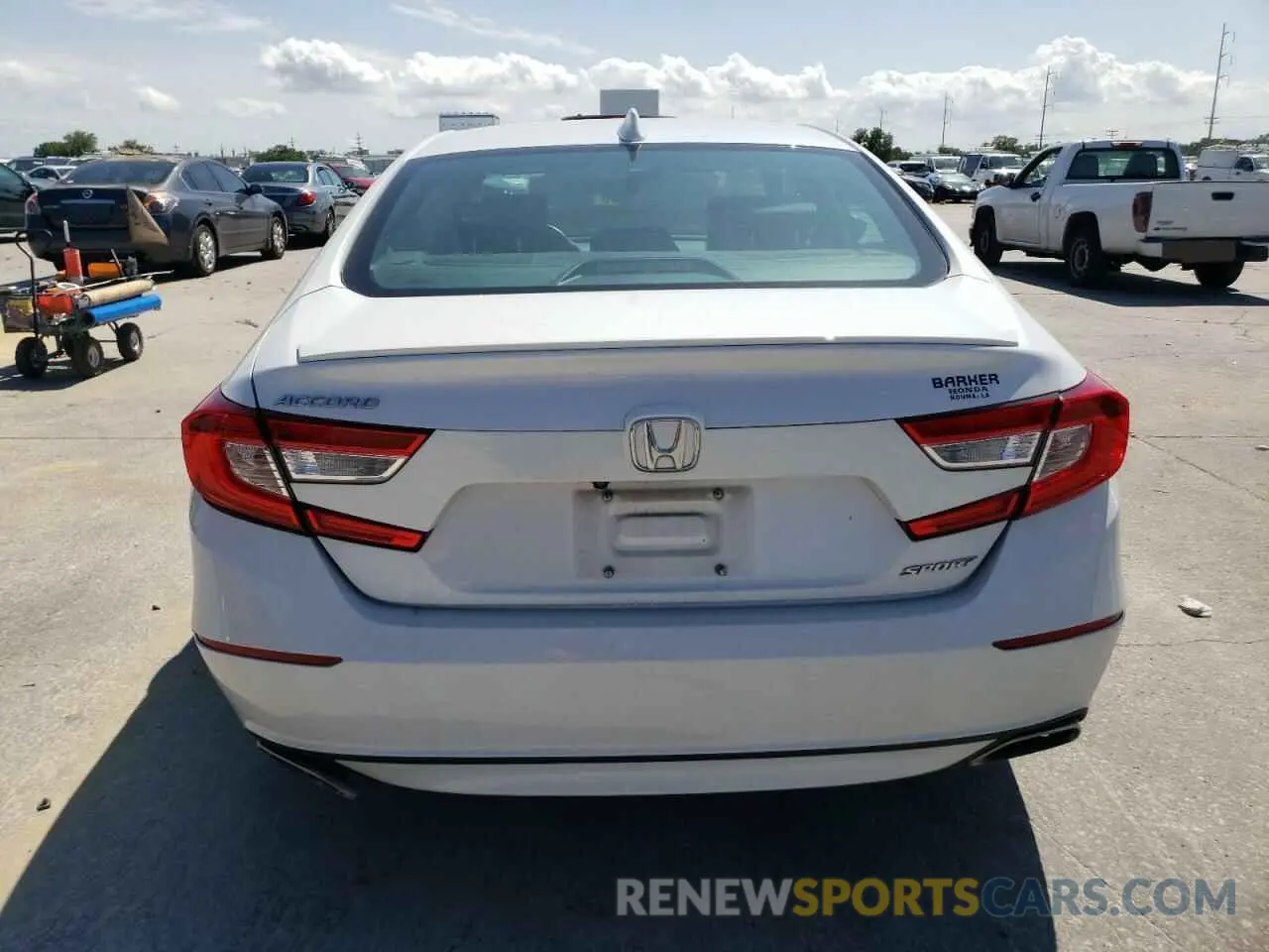 6 Photograph of a damaged car 1HGCV1F35LA061527 HONDA ACCORD 2020