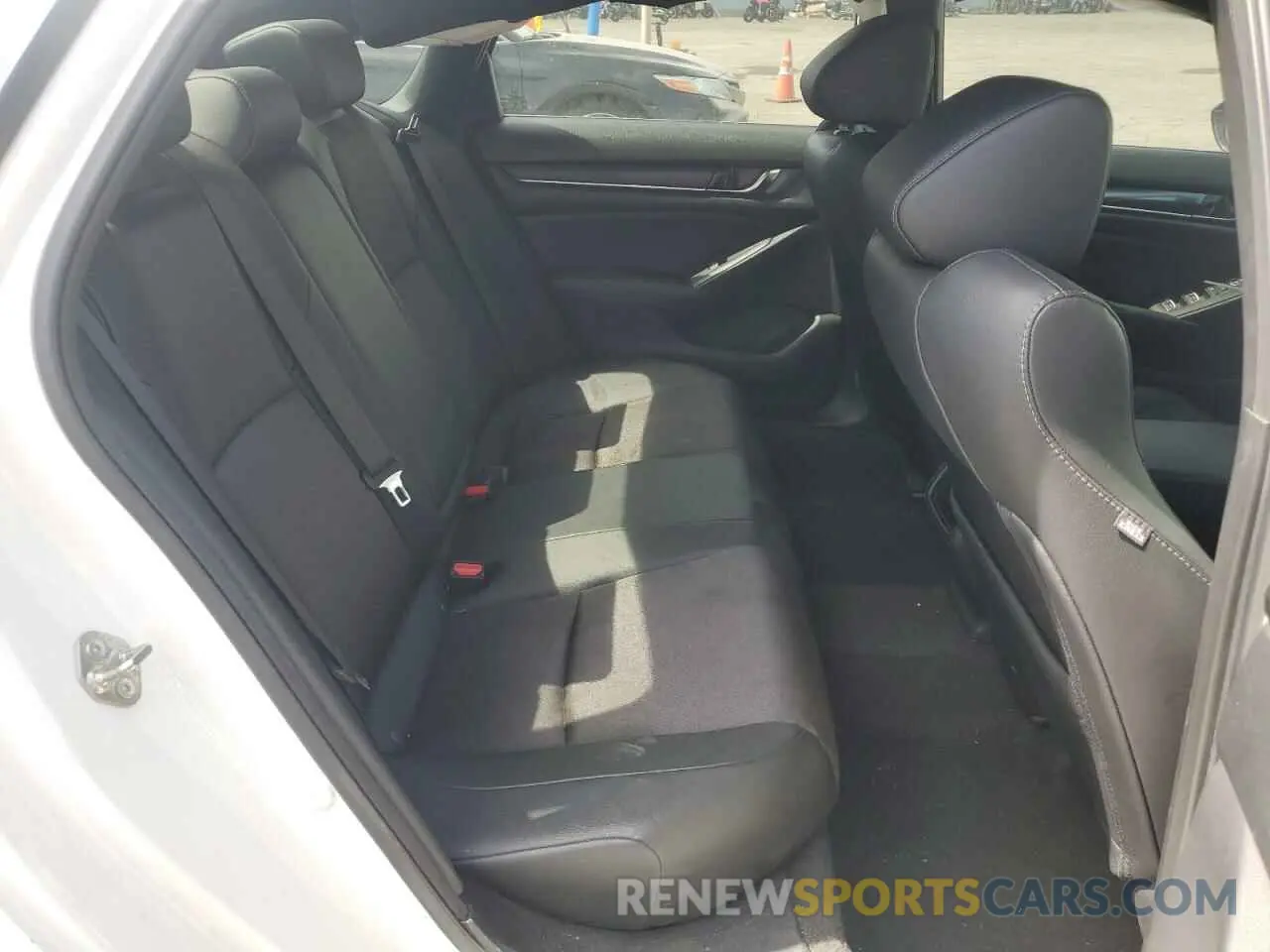 10 Photograph of a damaged car 1HGCV1F35LA102819 HONDA ACCORD 2020