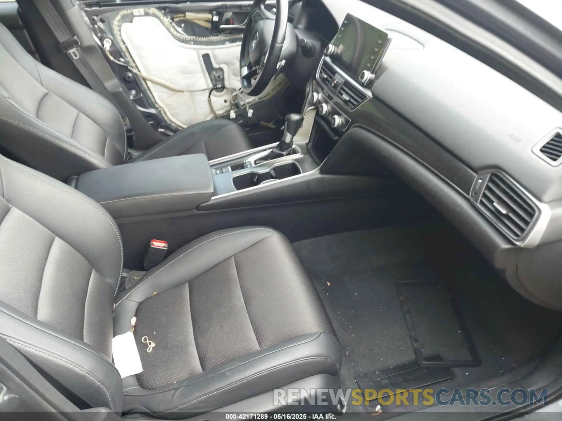 5 Photograph of a damaged car 1HGCV1F35LA121094 HONDA ACCORD 2020