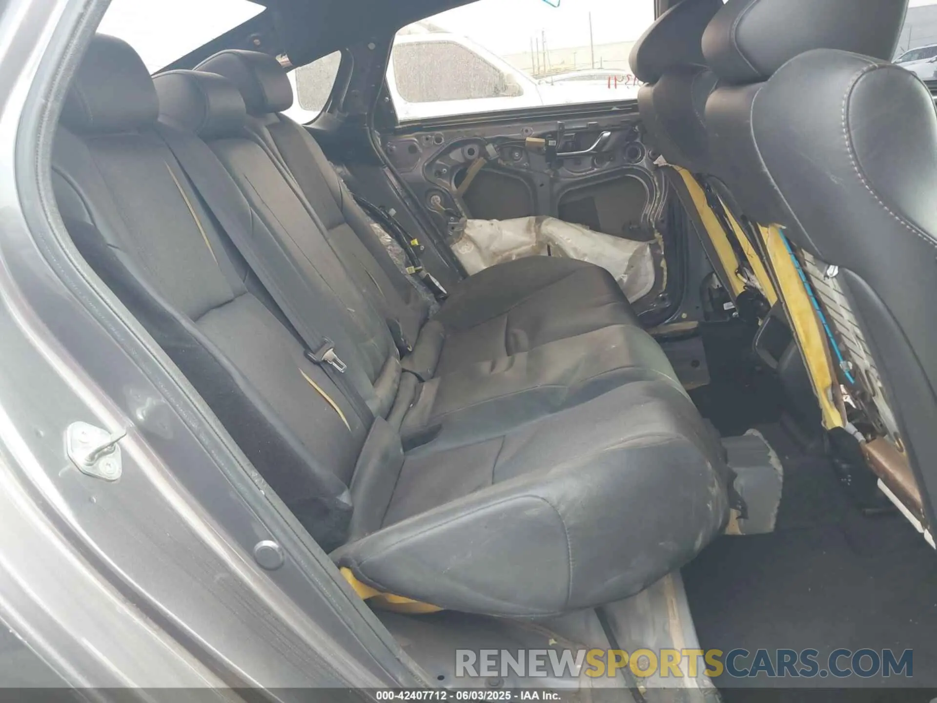 8 Photograph of a damaged car 1HGCV1F35LA146397 HONDA ACCORD 2020