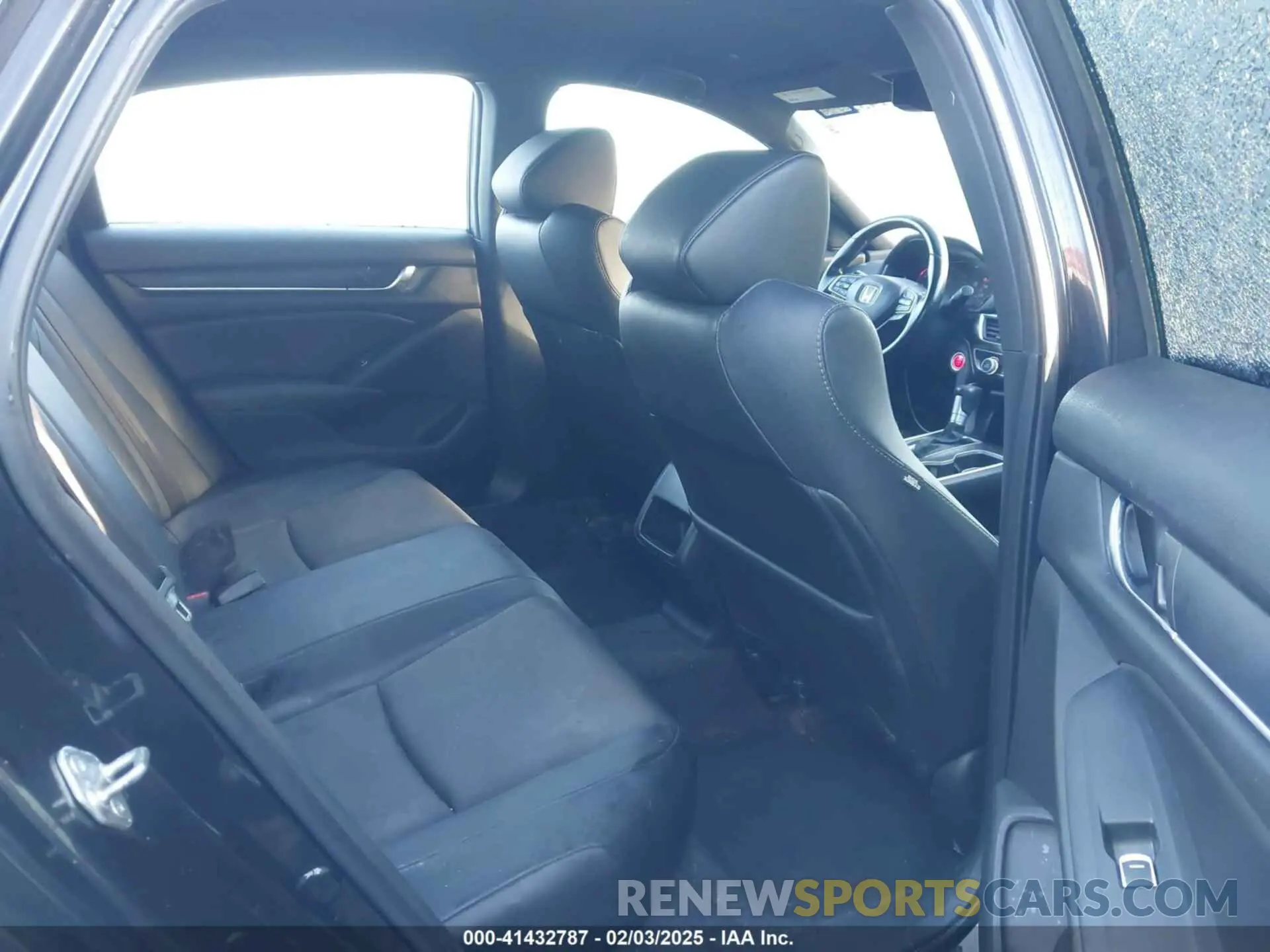 8 Photograph of a damaged car 1HGCV1F35LA146819 HONDA ACCORD 2020