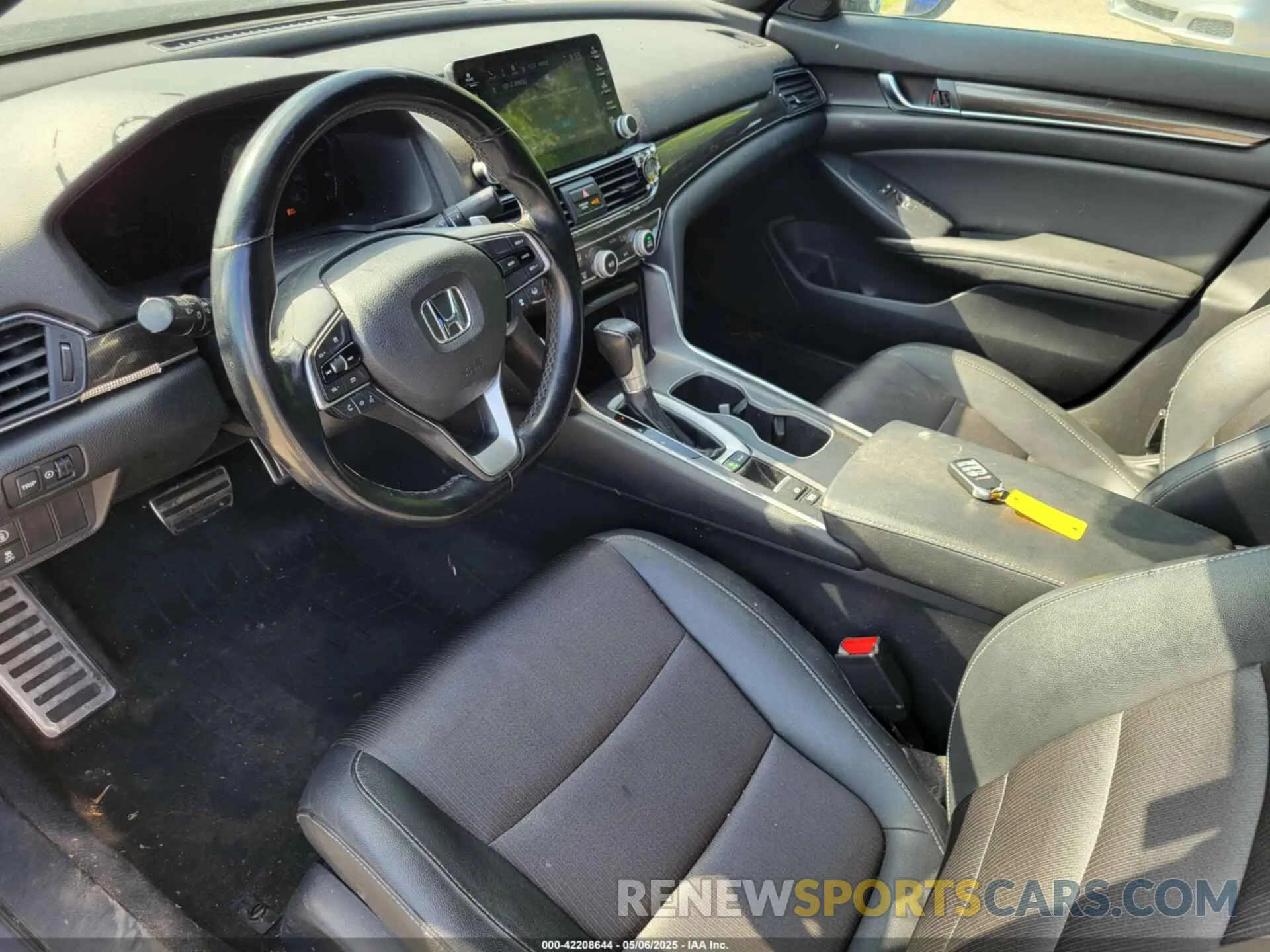 11 Photograph of a damaged car 1HGCV1F36LA018475 HONDA ACCORD 2020