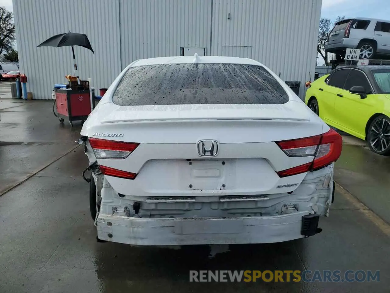 6 Photograph of a damaged car 1HGCV1F36LA086632 HONDA ACCORD 2020
