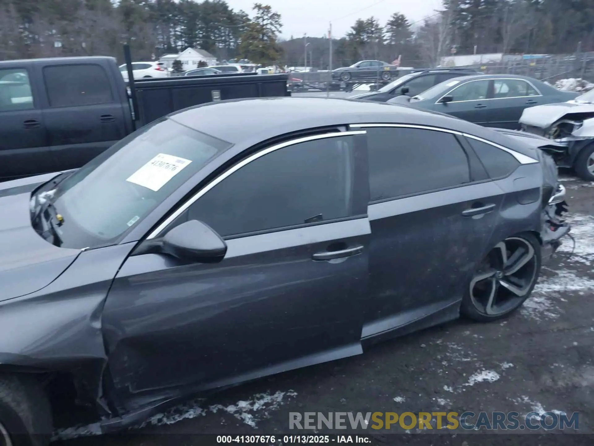 6 Photograph of a damaged car 1HGCV1F36LA121752 HONDA ACCORD 2020