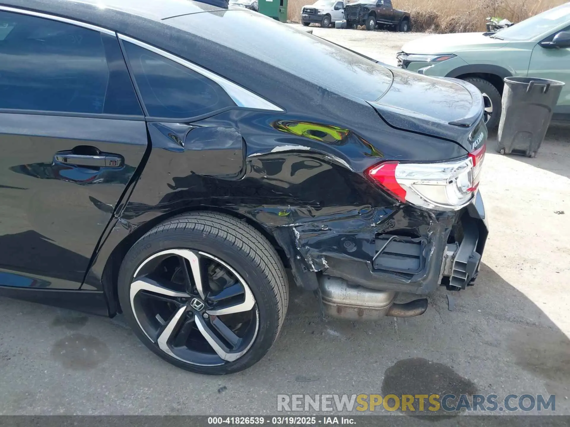 6 Photograph of a damaged car 1HGCV1F36LA129835 HONDA ACCORD 2020