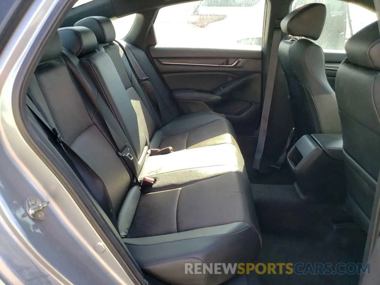 10 Photograph of a damaged car 1HGCV1F36LA139894 HONDA ACCORD 2020