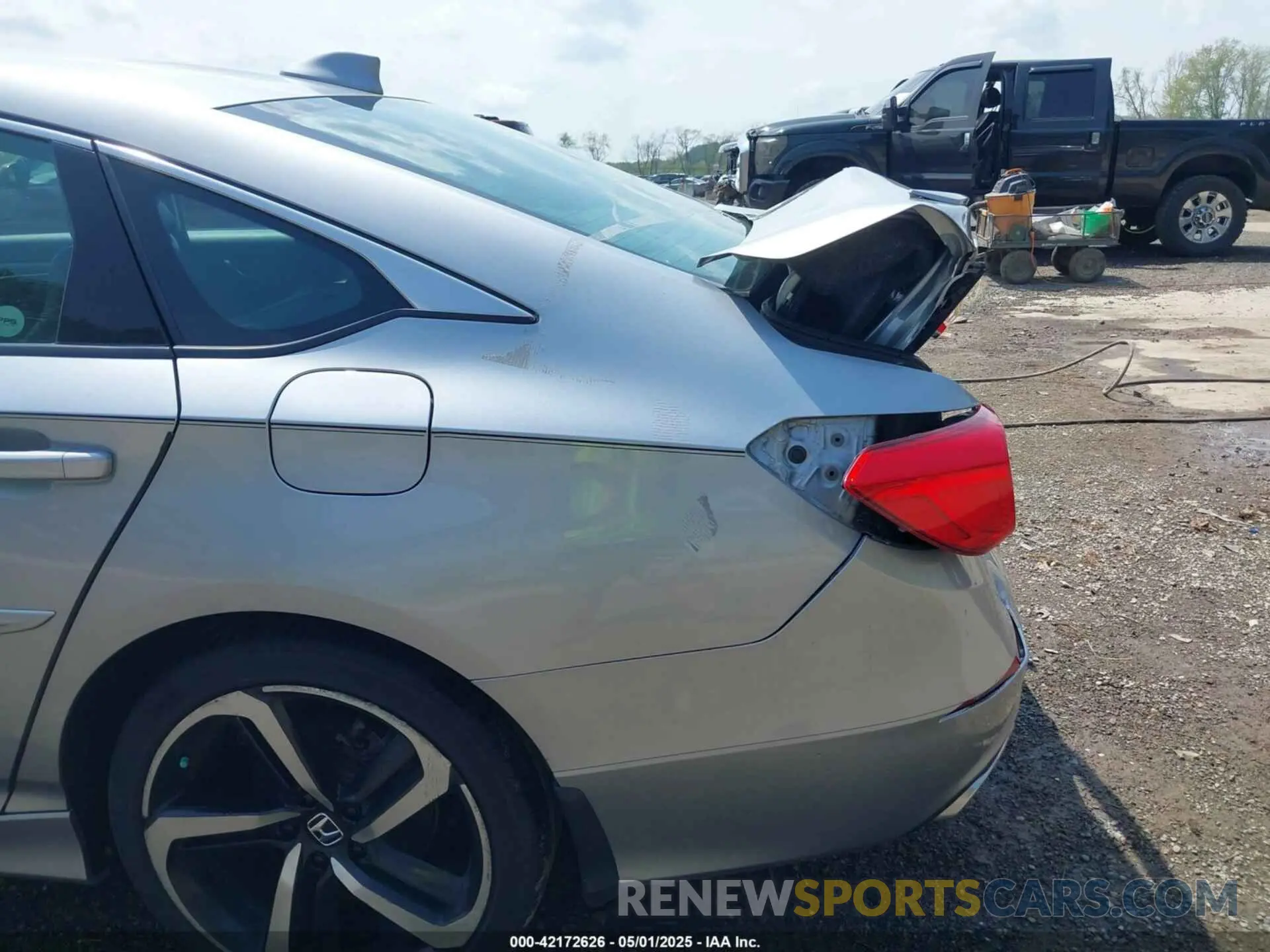 17 Photograph of a damaged car 1HGCV1F37LA039240 HONDA ACCORD 2020