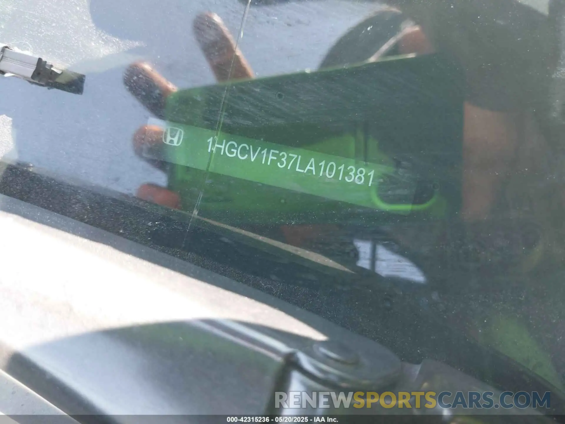 9 Photograph of a damaged car 1HGCV1F37LA101381 HONDA ACCORD 2020