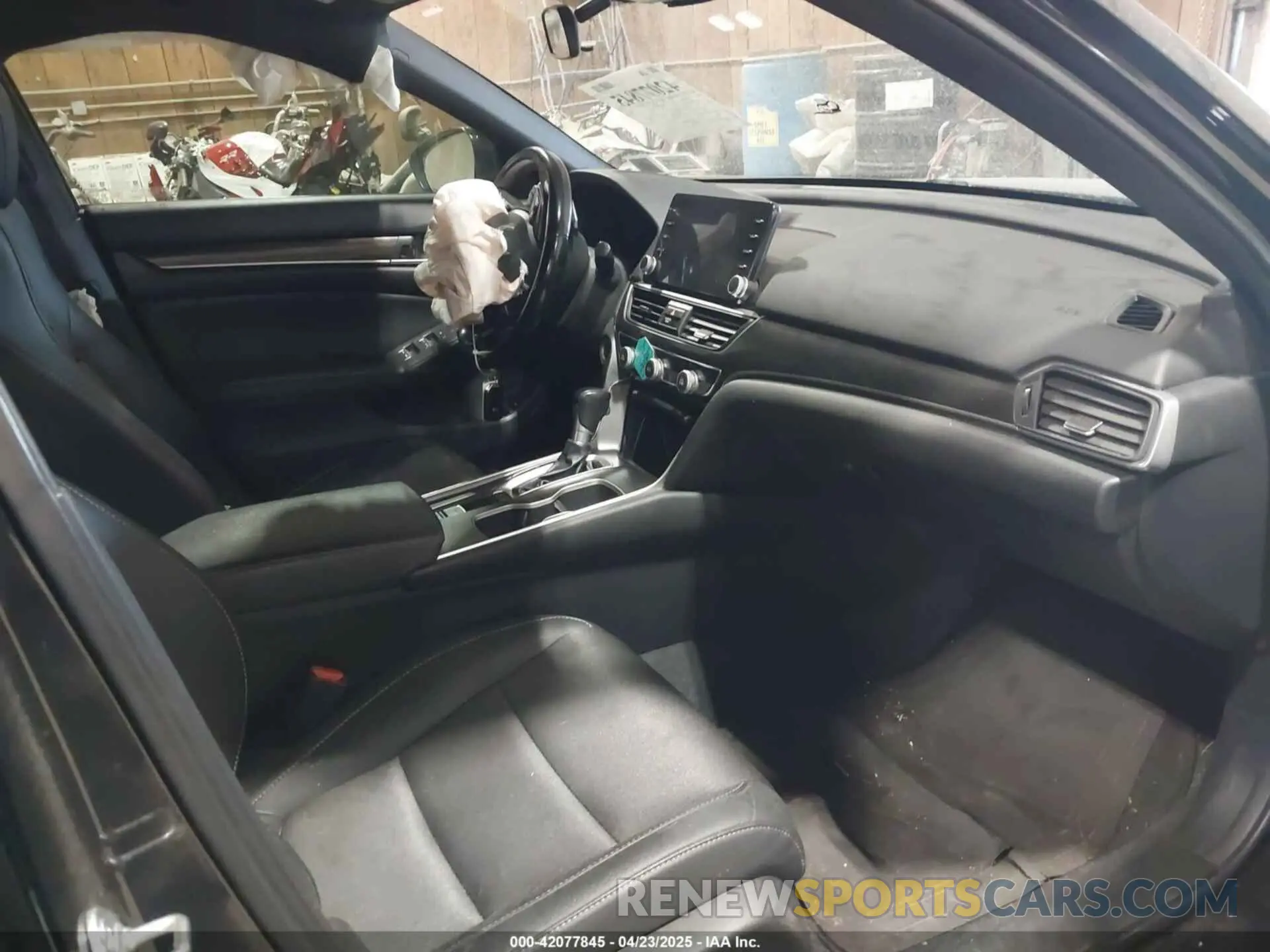 5 Photograph of a damaged car 1HGCV1F37LA110520 HONDA ACCORD 2020
