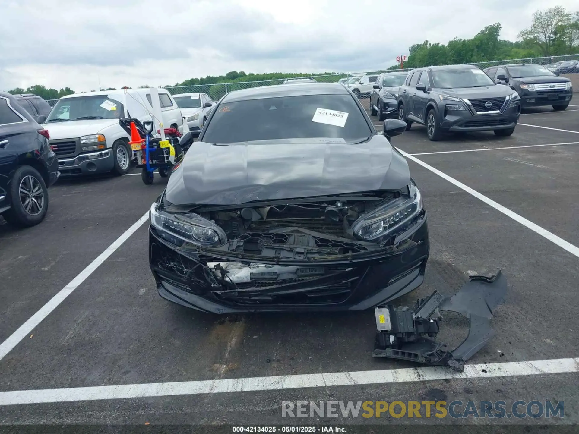 6 Photograph of a damaged car 1HGCV1F38LA053907 HONDA ACCORD 2020