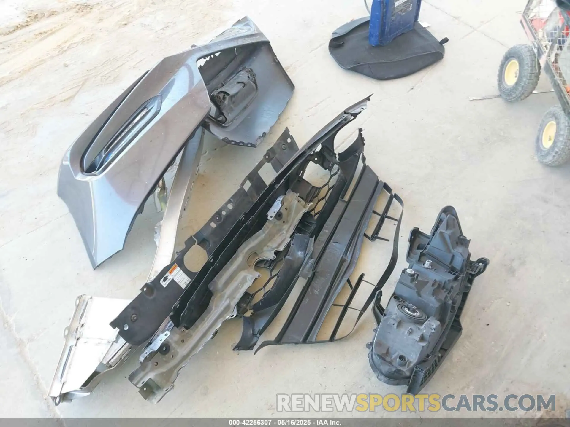 12 Photograph of a damaged car 1HGCV1F38LA062073 HONDA ACCORD 2020