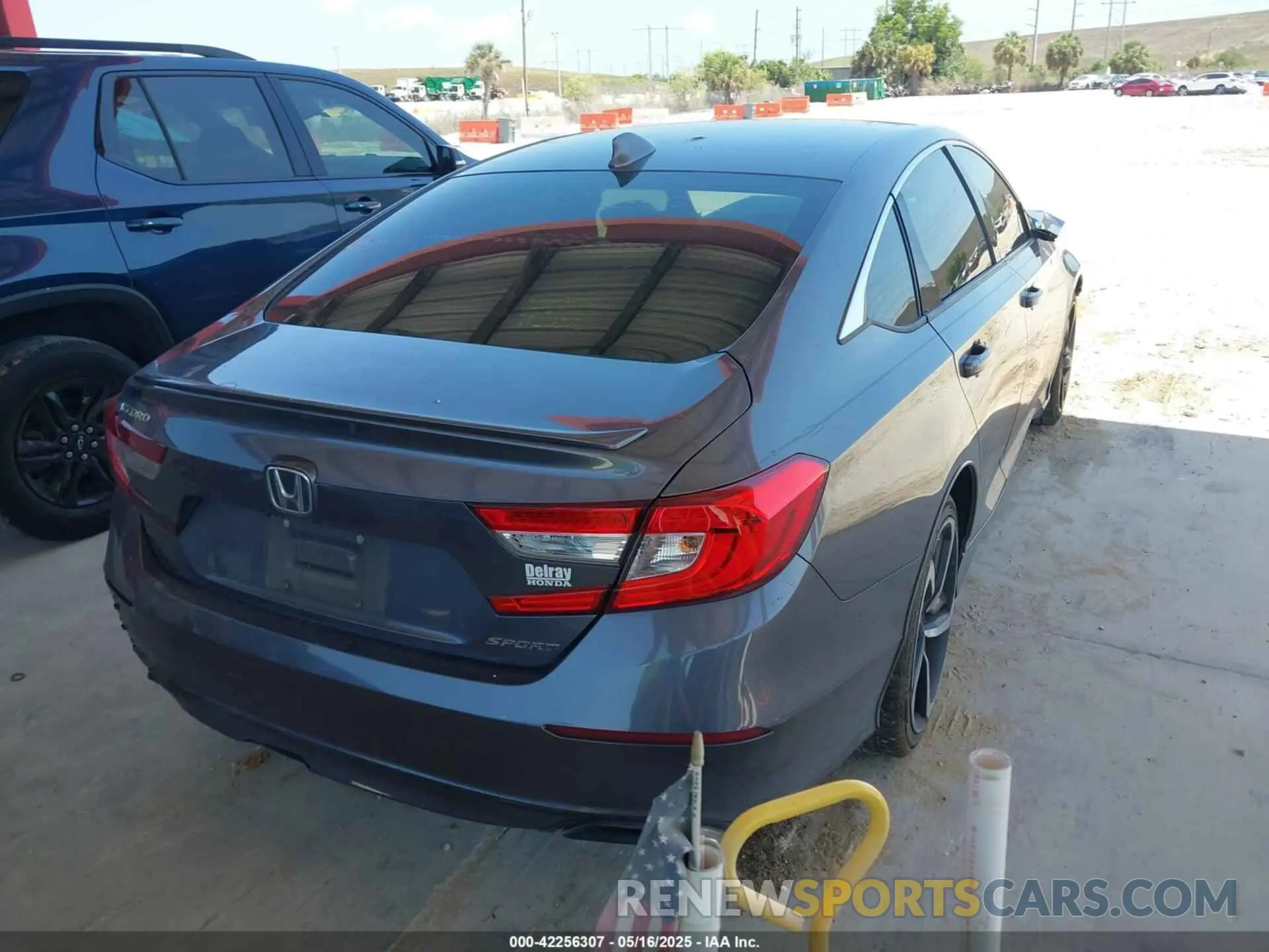 4 Photograph of a damaged car 1HGCV1F38LA062073 HONDA ACCORD 2020