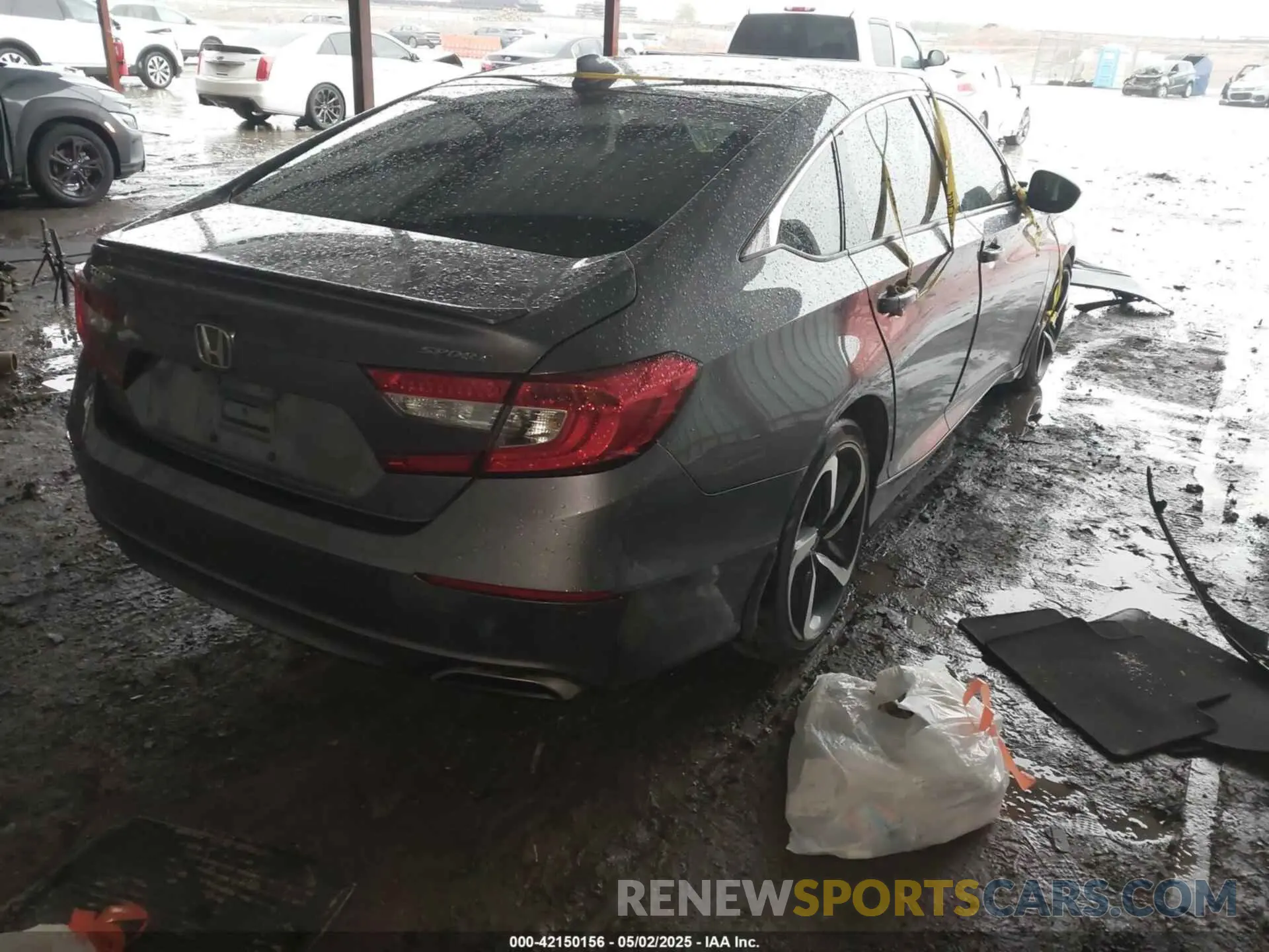 4 Photograph of a damaged car 1HGCV1F38LA105360 HONDA ACCORD 2020