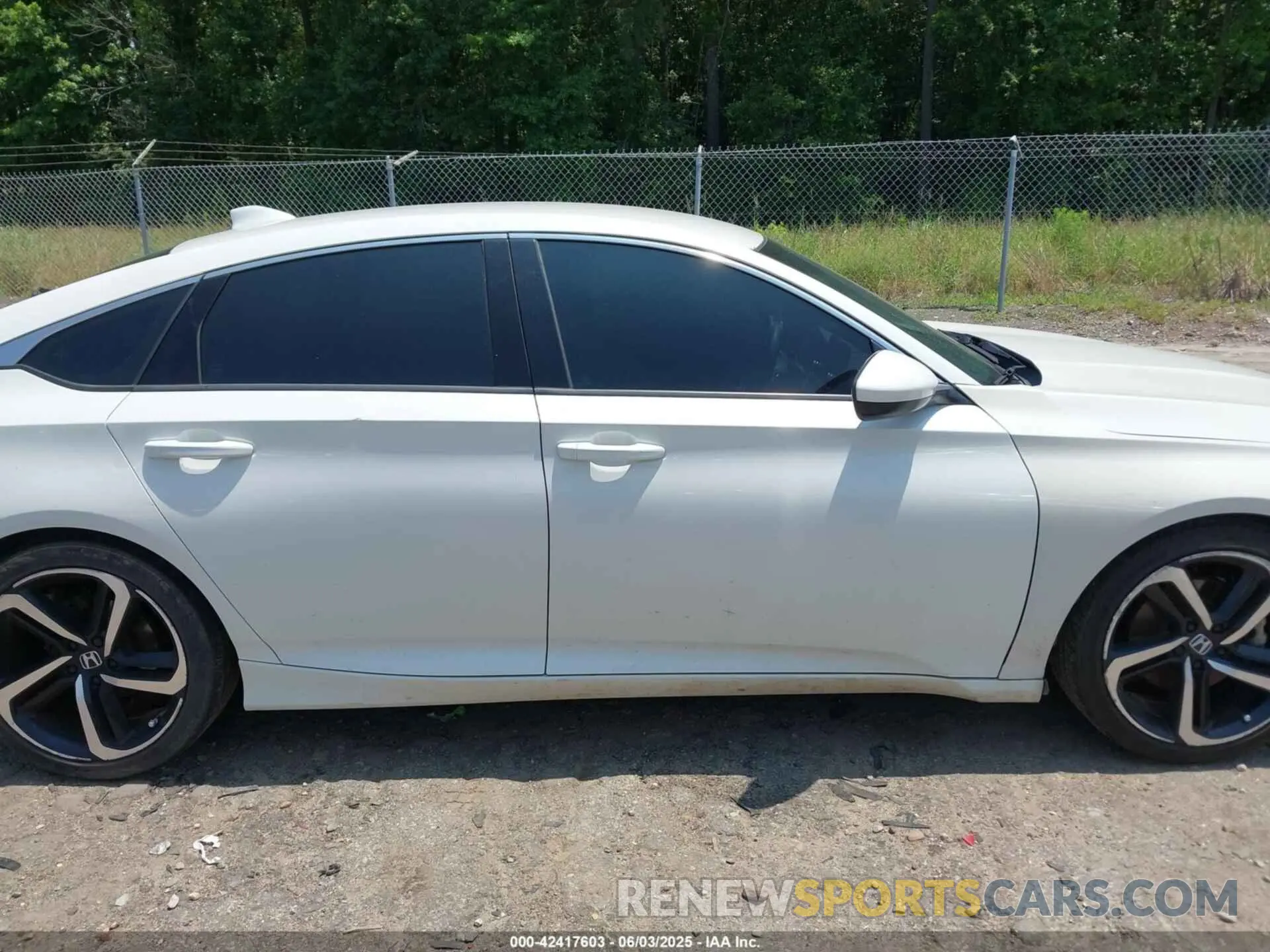 13 Photograph of a damaged car 1HGCV1F39LA062616 HONDA ACCORD 2020