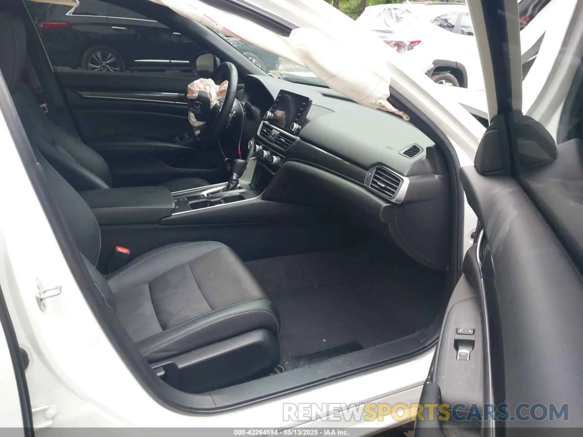 5 Photograph of a damaged car 1HGCV1F39LA087712 HONDA ACCORD 2020
