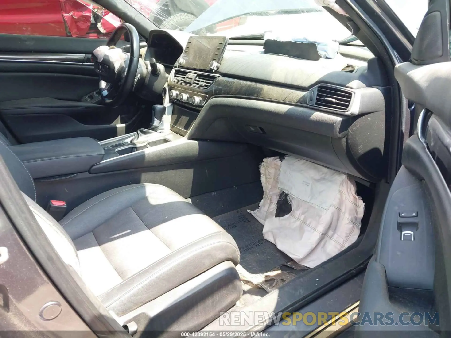5 Photograph of a damaged car 1HGCV1F39LA111250 HONDA ACCORD 2020