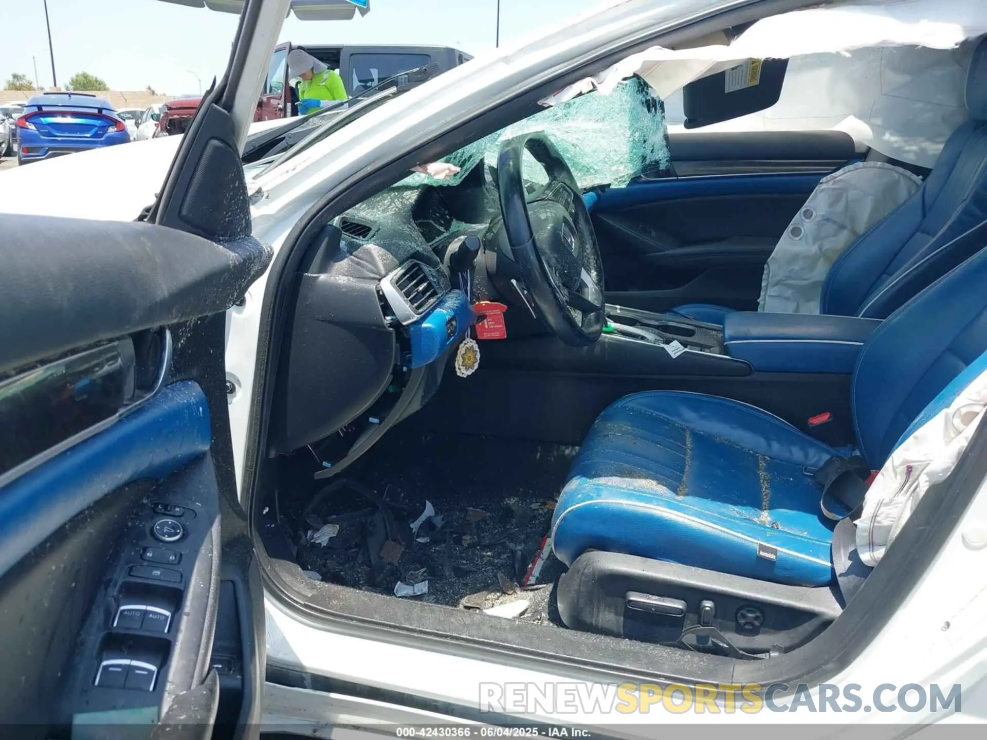5 Photograph of a damaged car 1HGCV1F39LA112172 HONDA ACCORD 2020
