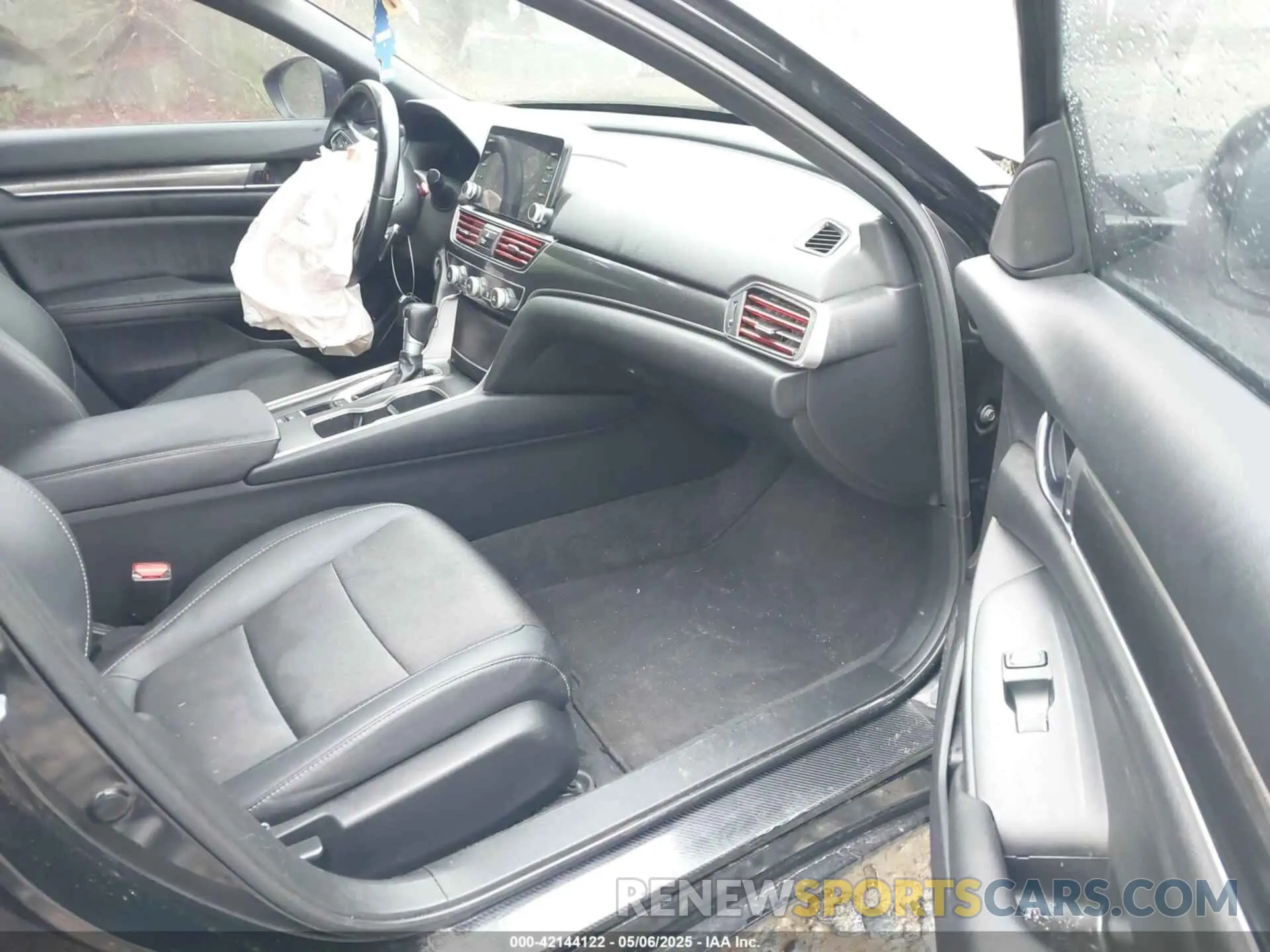 5 Photograph of a damaged car 1HGCV1F39LA146919 HONDA ACCORD 2020