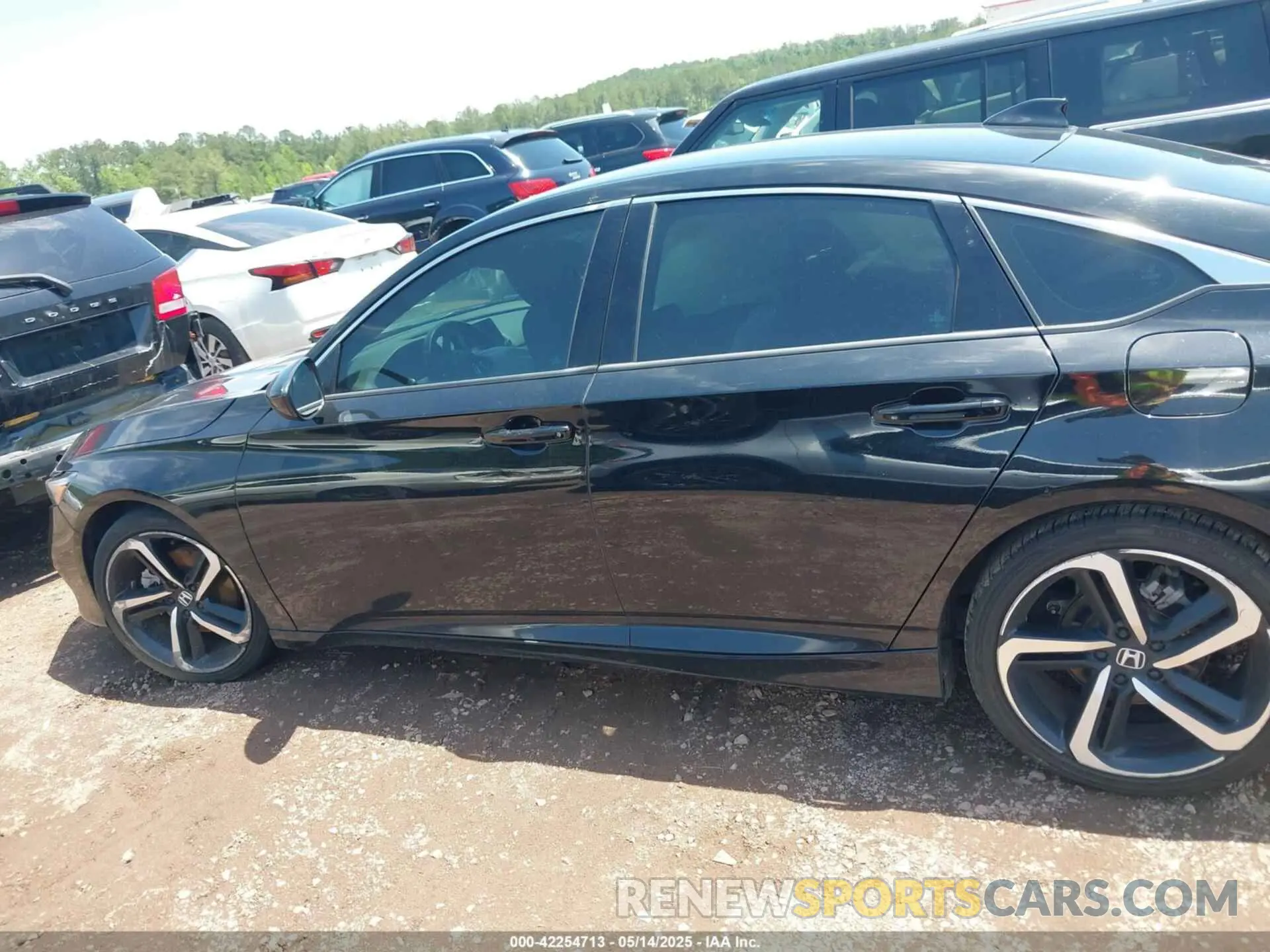 15 Photograph of a damaged car 1HGCV1F39LA149609 HONDA ACCORD 2020