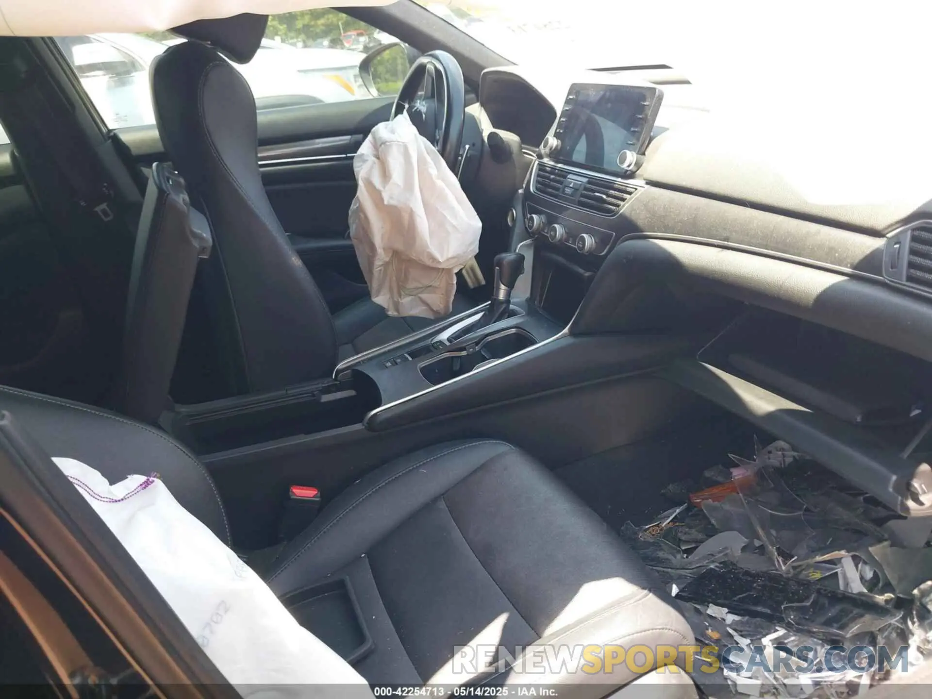 5 Photograph of a damaged car 1HGCV1F39LA149609 HONDA ACCORD 2020