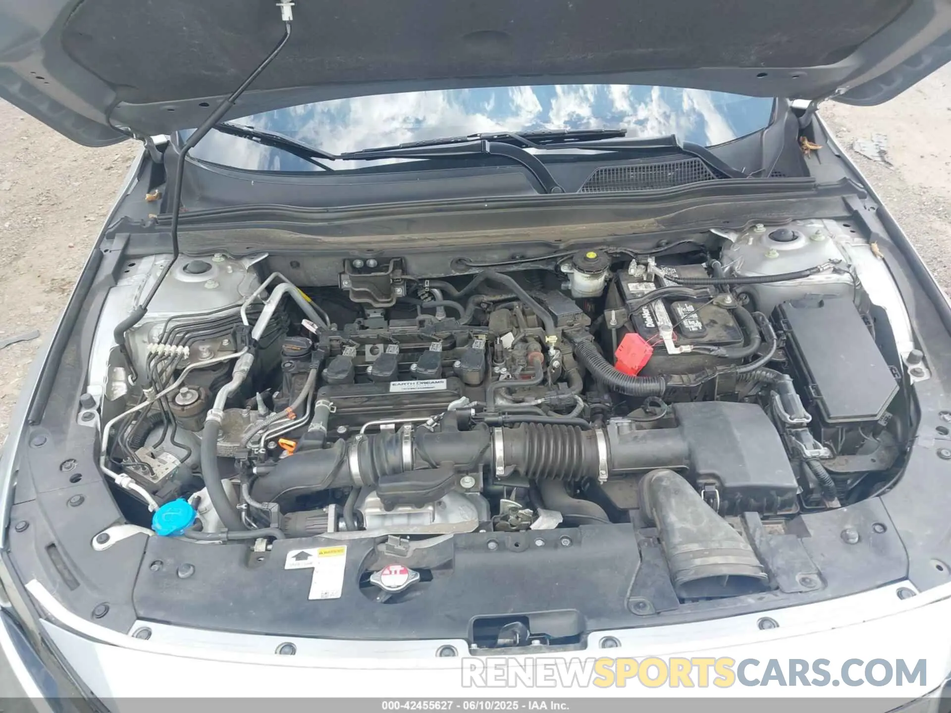 10 Photograph of a damaged car 1HGCV1F3XLA035117 HONDA ACCORD 2020