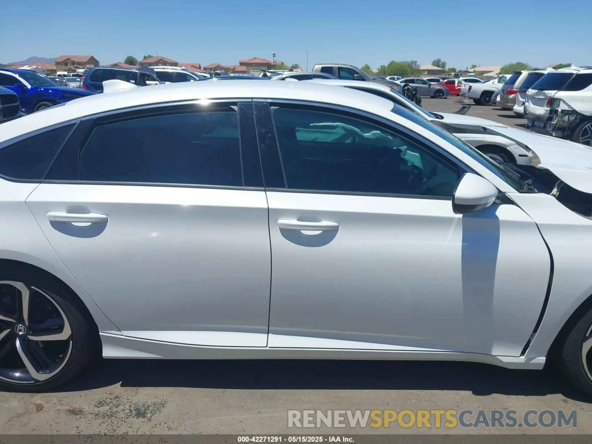 13 Photograph of a damaged car 1HGCV1F3XLA138683 HONDA ACCORD 2020