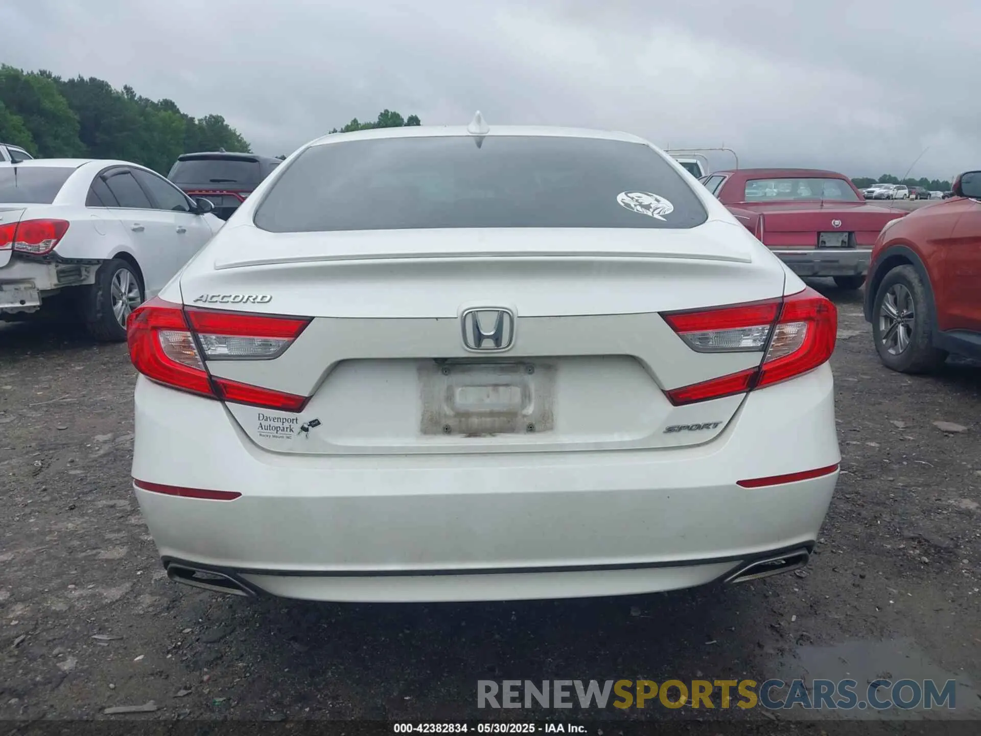 16 Photograph of a damaged car 1HGCV1F3XLA141566 HONDA ACCORD 2020