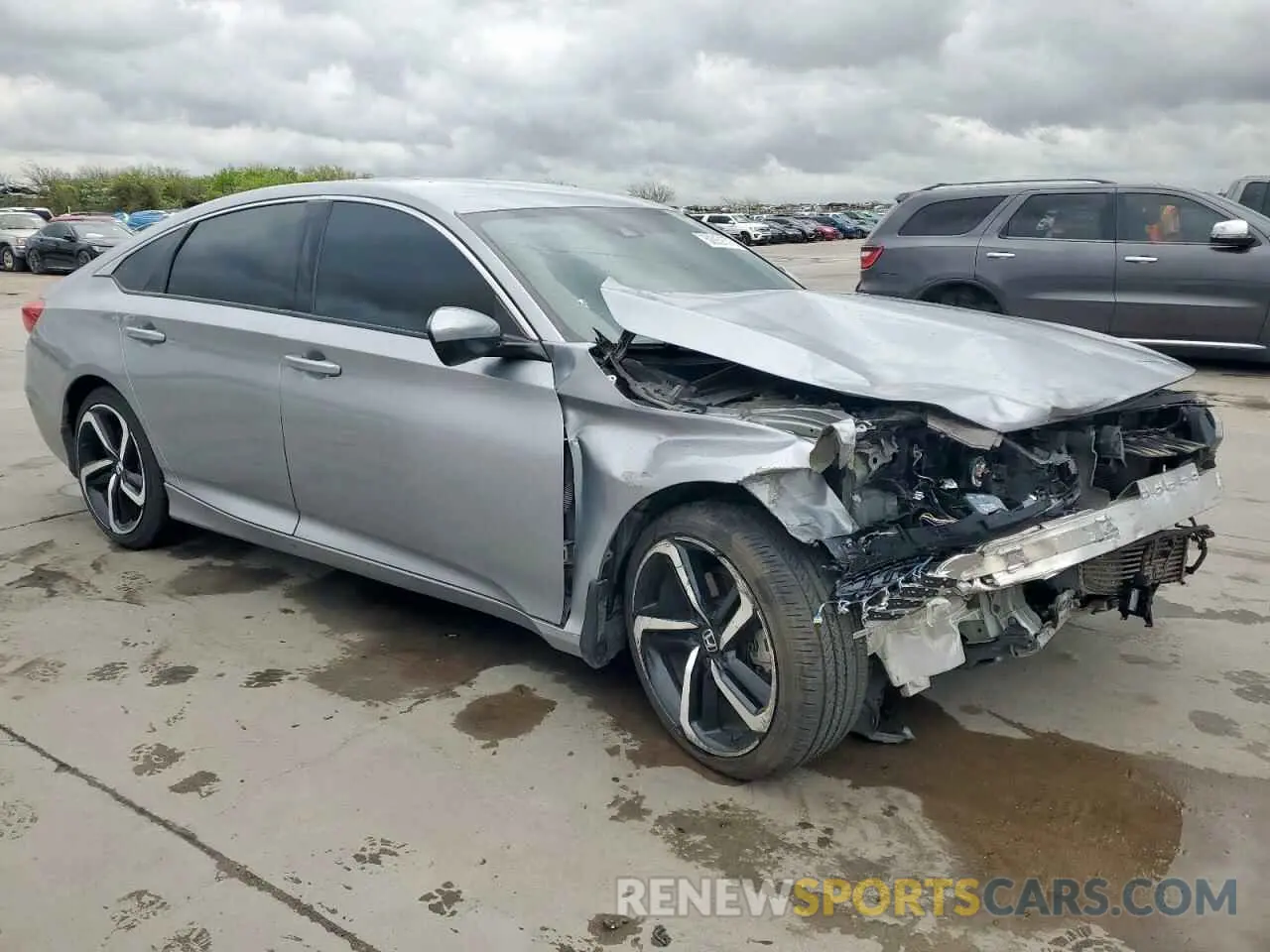 4 Photograph of a damaged car 1HGCV1F3XLA155614 HONDA ACCORD 2020