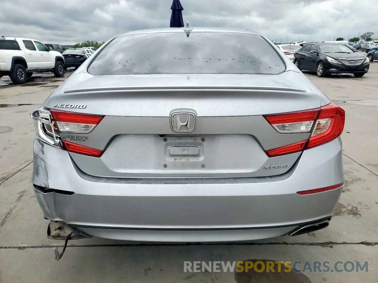 6 Photograph of a damaged car 1HGCV1F3XLA155614 HONDA ACCORD 2020