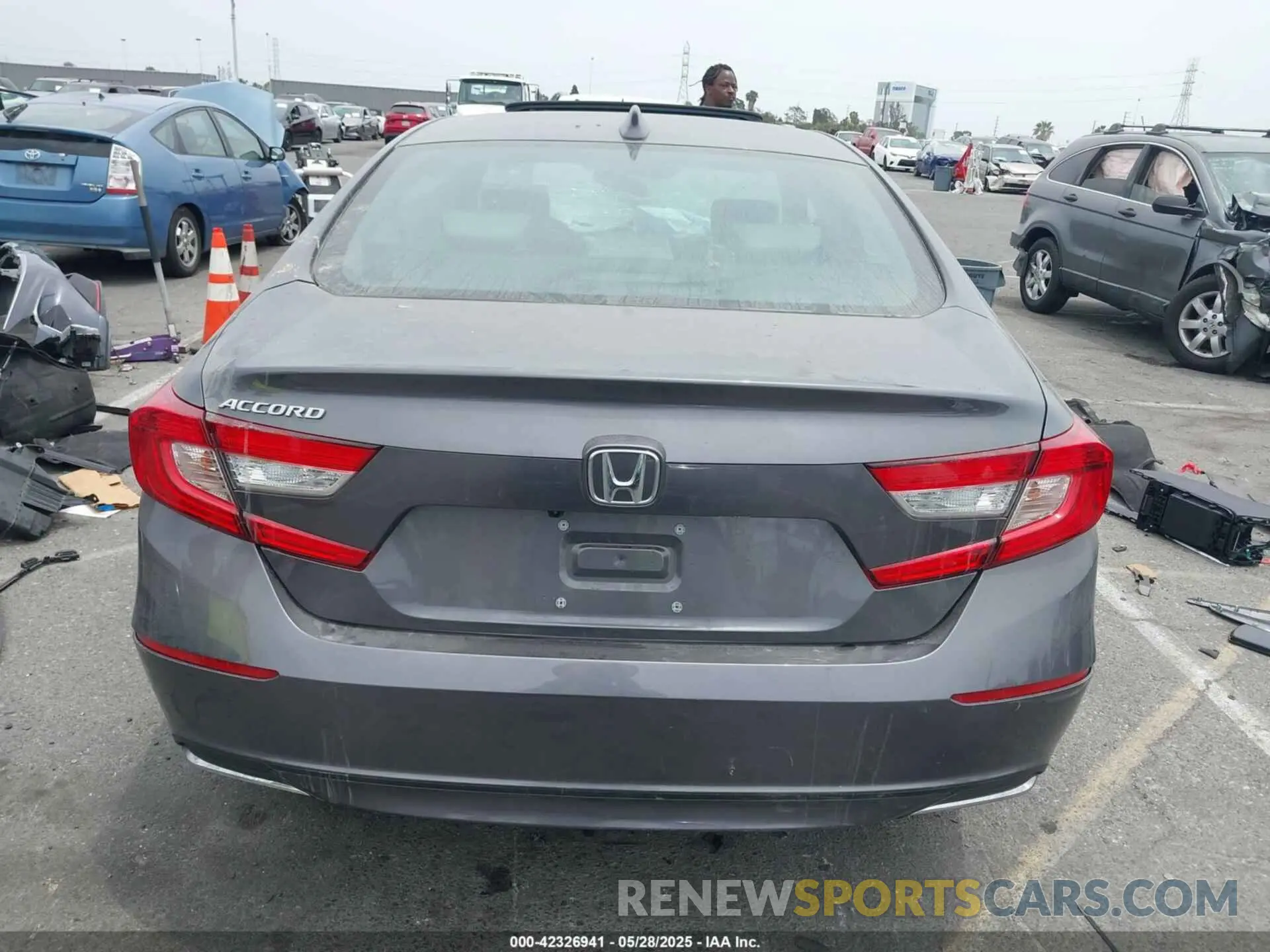 15 Photograph of a damaged car 1HGCV1F40LA144503 HONDA ACCORD 2020