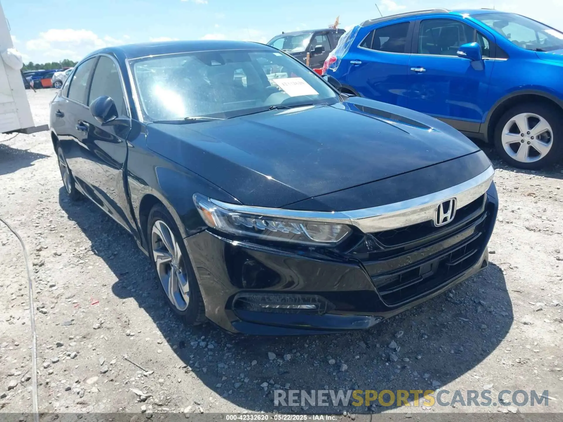 1 Photograph of a damaged car 1HGCV1F42LA013640 HONDA ACCORD 2020
