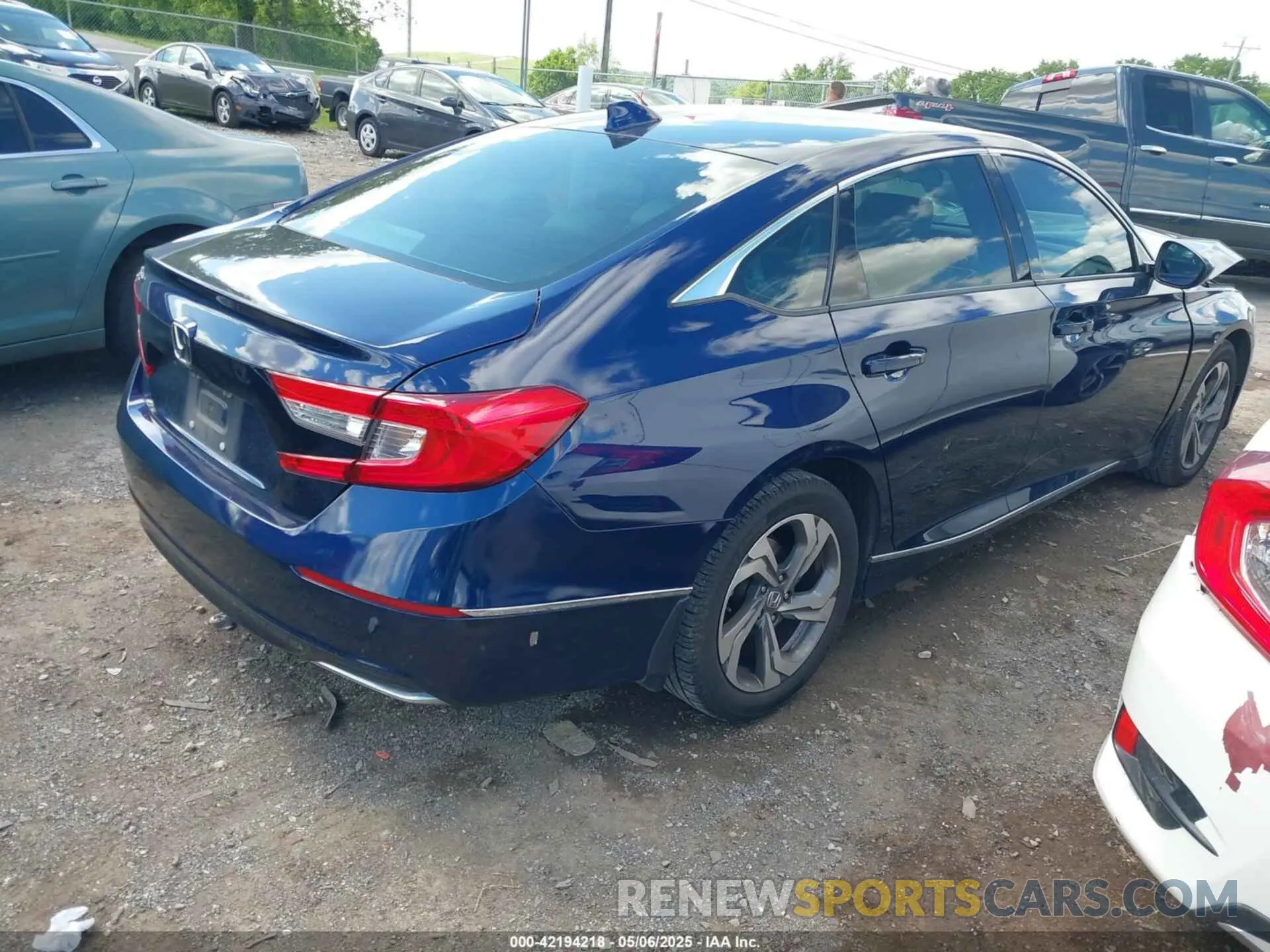 4 Photograph of a damaged car 1HGCV1F43LA047912 HONDA ACCORD 2020